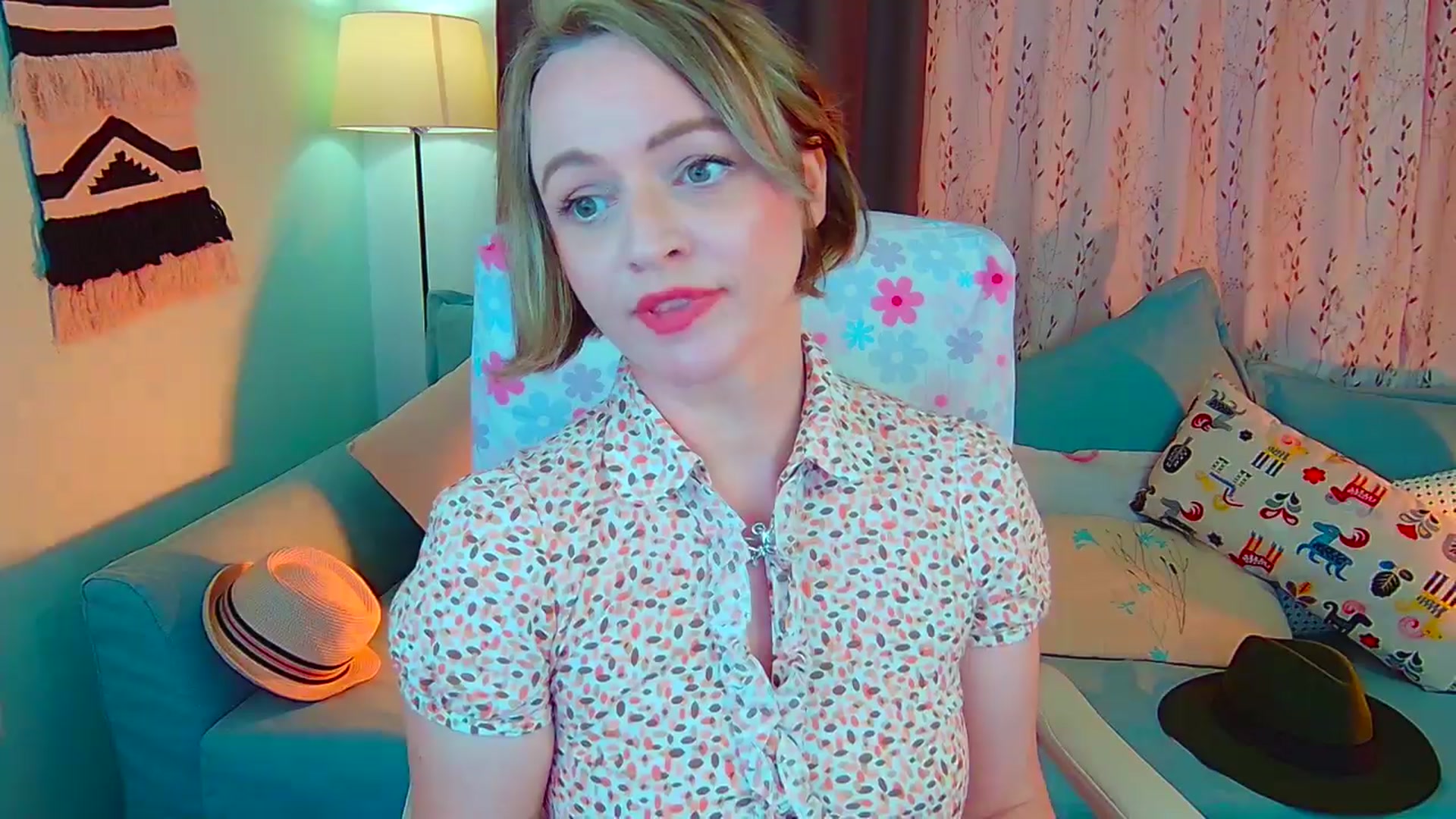 Gallery image thumbnail from SweetDazzle's myfreecams stream on, 04/08/2024, 16:03 image 16 of 20
