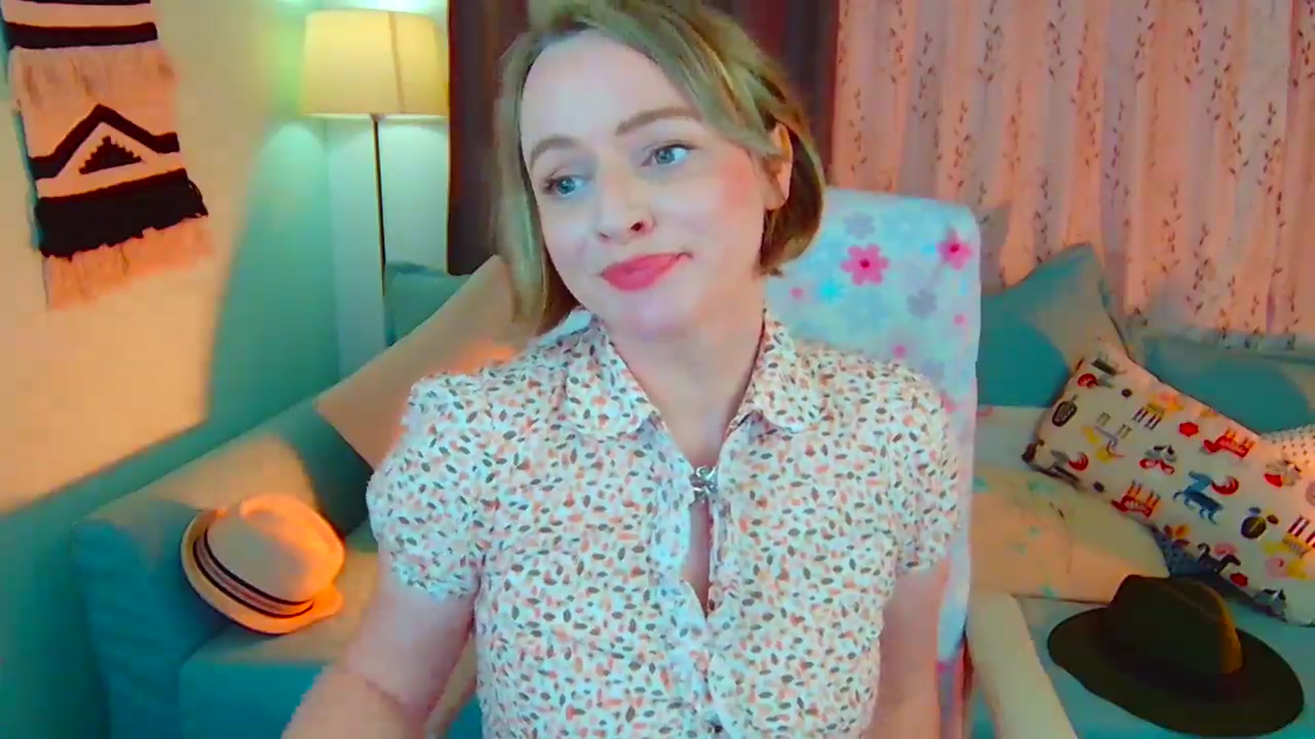 Gallery image thumbnail from SweetDazzle's myfreecams stream on, 04/08/2024, 16:03 image 6 of 20