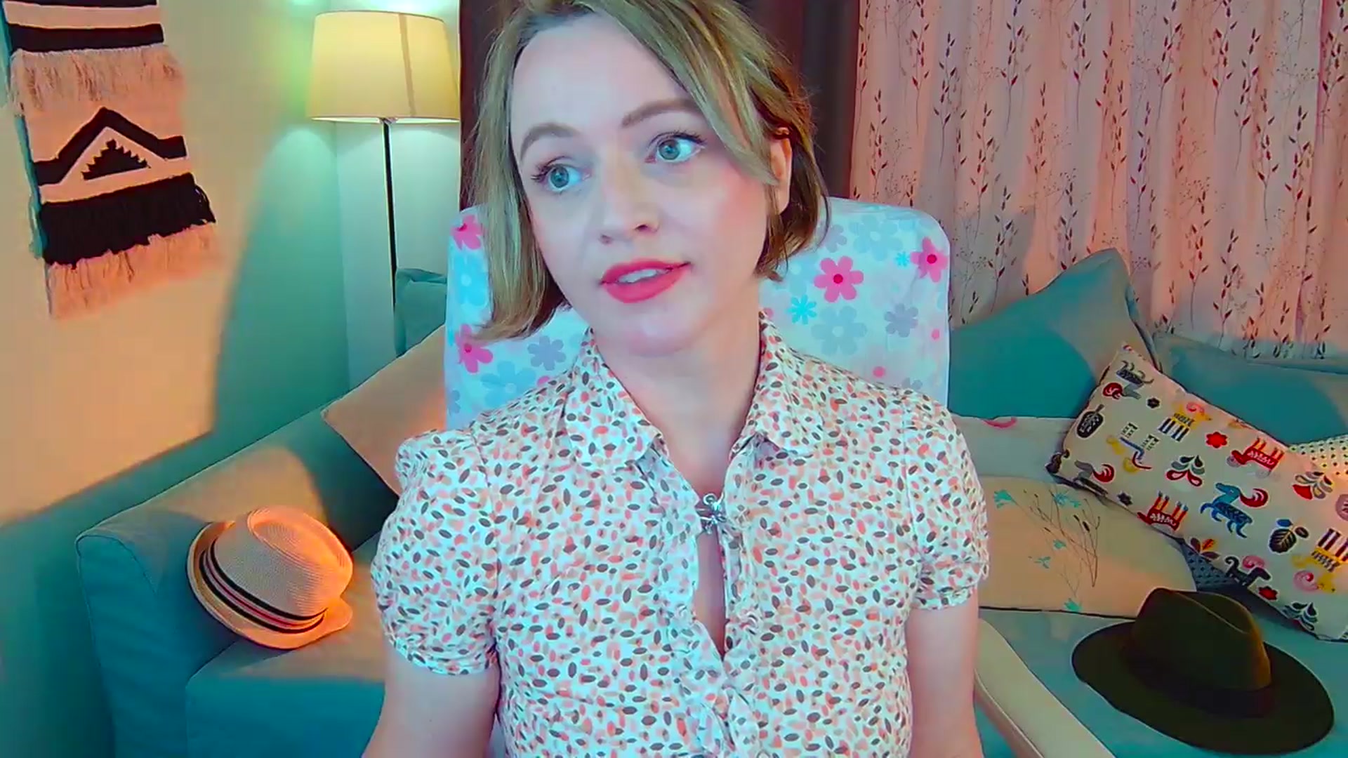 Gallery image thumbnail from SweetDazzle's myfreecams stream on, 04/08/2024, 16:03 image 18 of 20