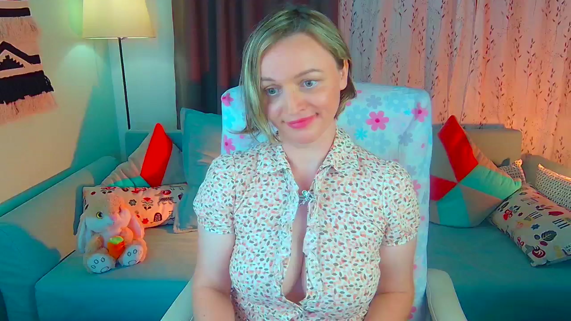 Gallery image thumbnail from SweetDazzle's myfreecams stream on, 06/03/2024, 17:36 image 1 of 20