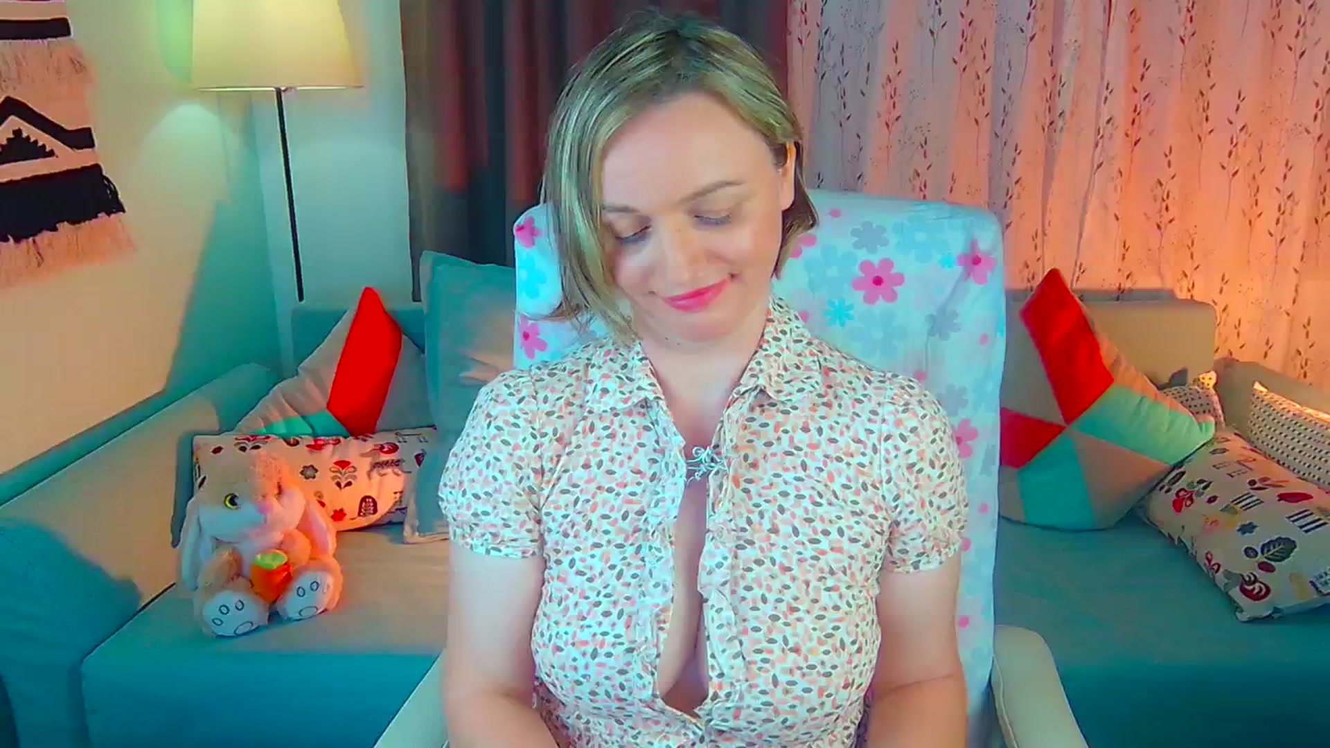 Gallery image thumbnail from SweetDazzle's myfreecams stream on, 06/03/2024, 17:36 image 3 of 20