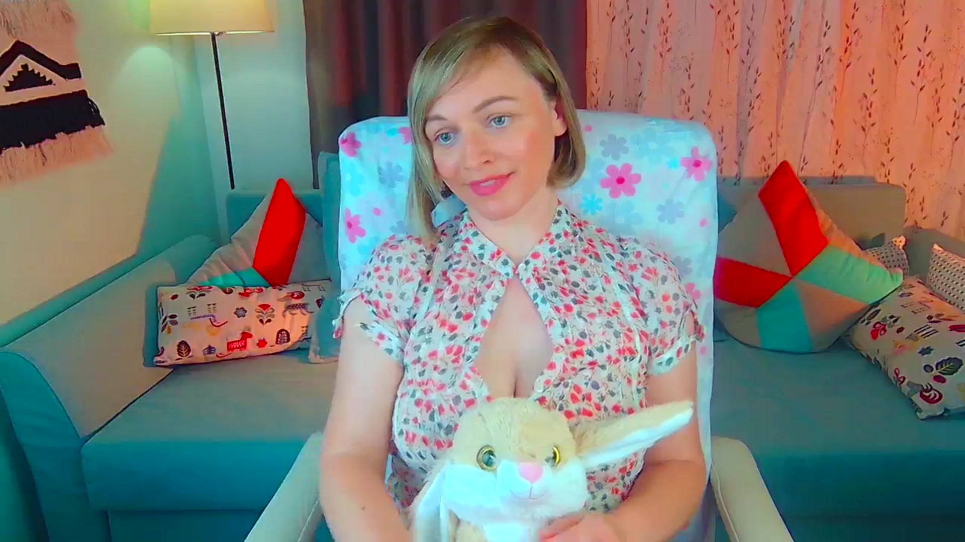 Gallery image thumbnail from SweetDazzle's myfreecams stream on, 06/04/2024, 10:17 image 10 of 20