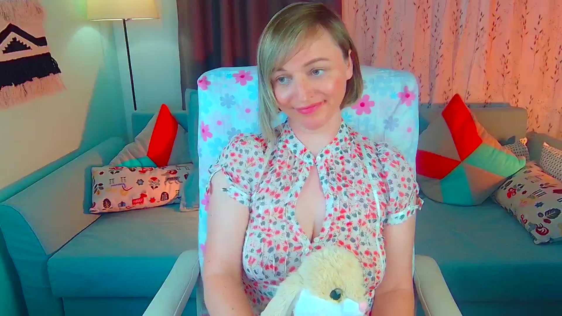 Gallery image thumbnail from SweetDazzle's myfreecams stream on, 06/04/2024, 10:17 image 17 of 20