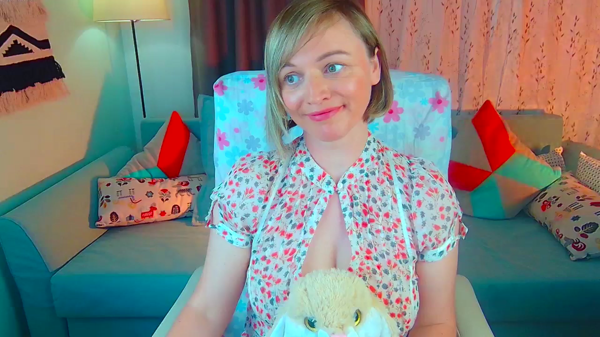 Gallery image thumbnail from SweetDazzle's myfreecams stream on, 06/04/2024, 10:17 image 15 of 20