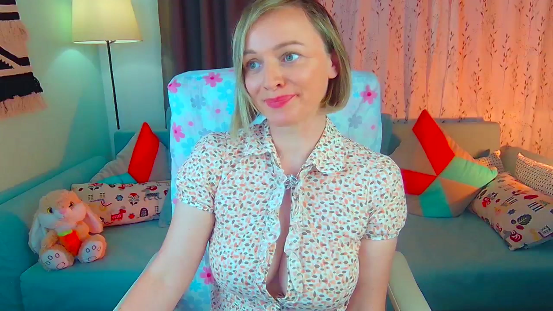 Gallery image thumbnail from SweetDazzle's myfreecams stream on, 06/06/2024, 10:31 image 3 of 20