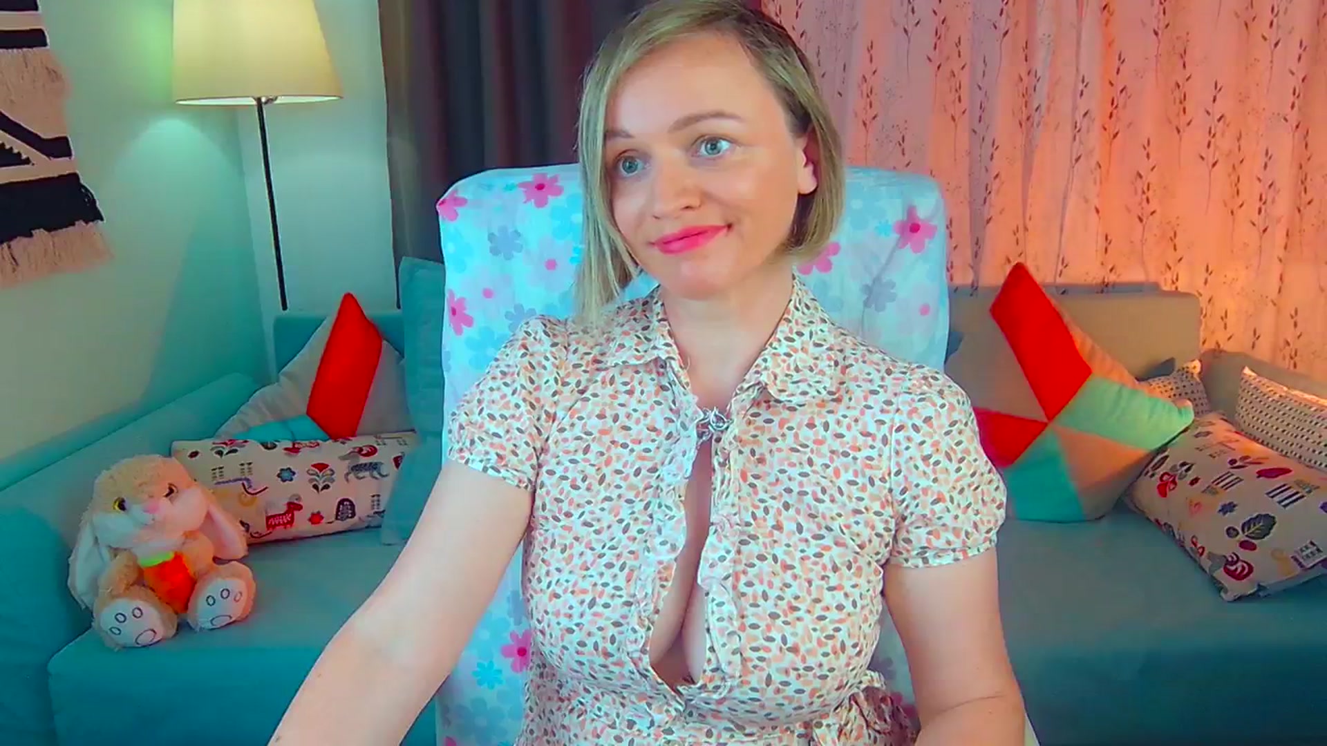 Gallery image thumbnail from SweetDazzle's myfreecams stream on, 06/06/2024, 10:31 image 15 of 20