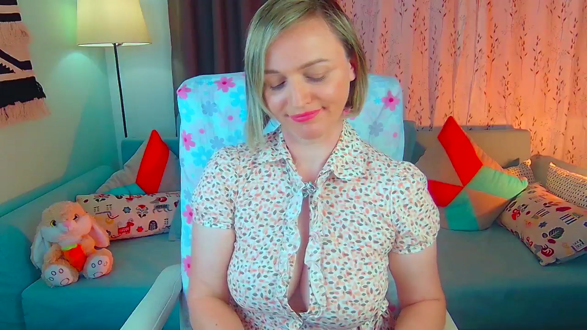 Gallery image thumbnail from SweetDazzle's myfreecams stream on, 06/06/2024, 10:31 image 5 of 20