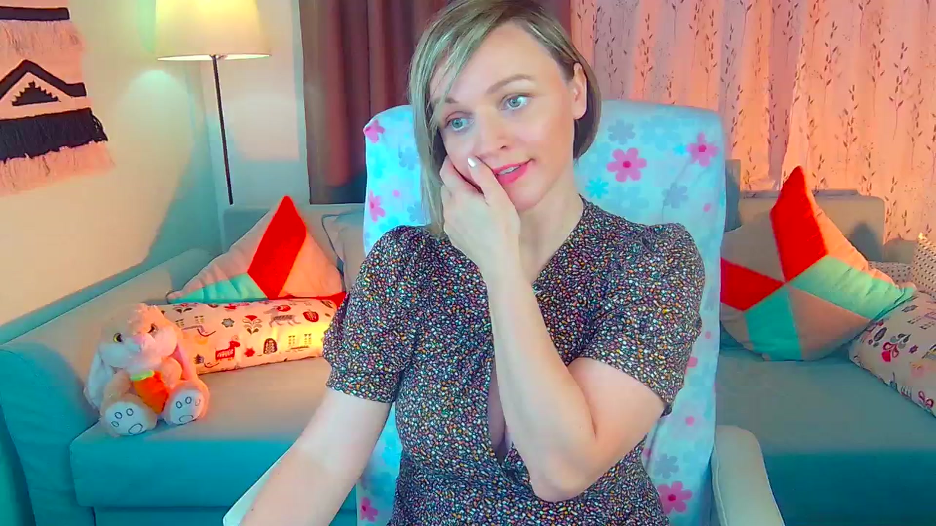 Gallery image thumbnail from SweetDazzle's myfreecams stream on, 06/11/2024, 10:03 image 2 of 20