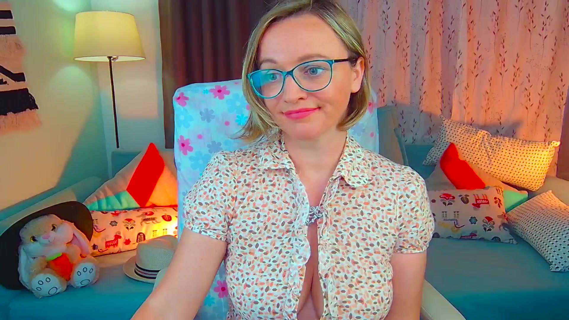 Gallery image thumbnail from SweetDazzle's myfreecams stream on, 07/02/2024, 17:11 image 12 of 20