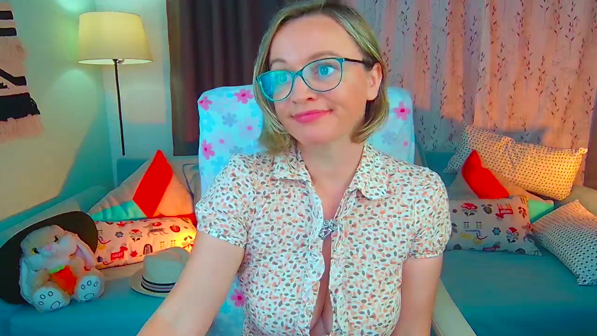 Gallery image thumbnail from SweetDazzle's myfreecams stream on, 07/02/2024, 17:11 image 6 of 20