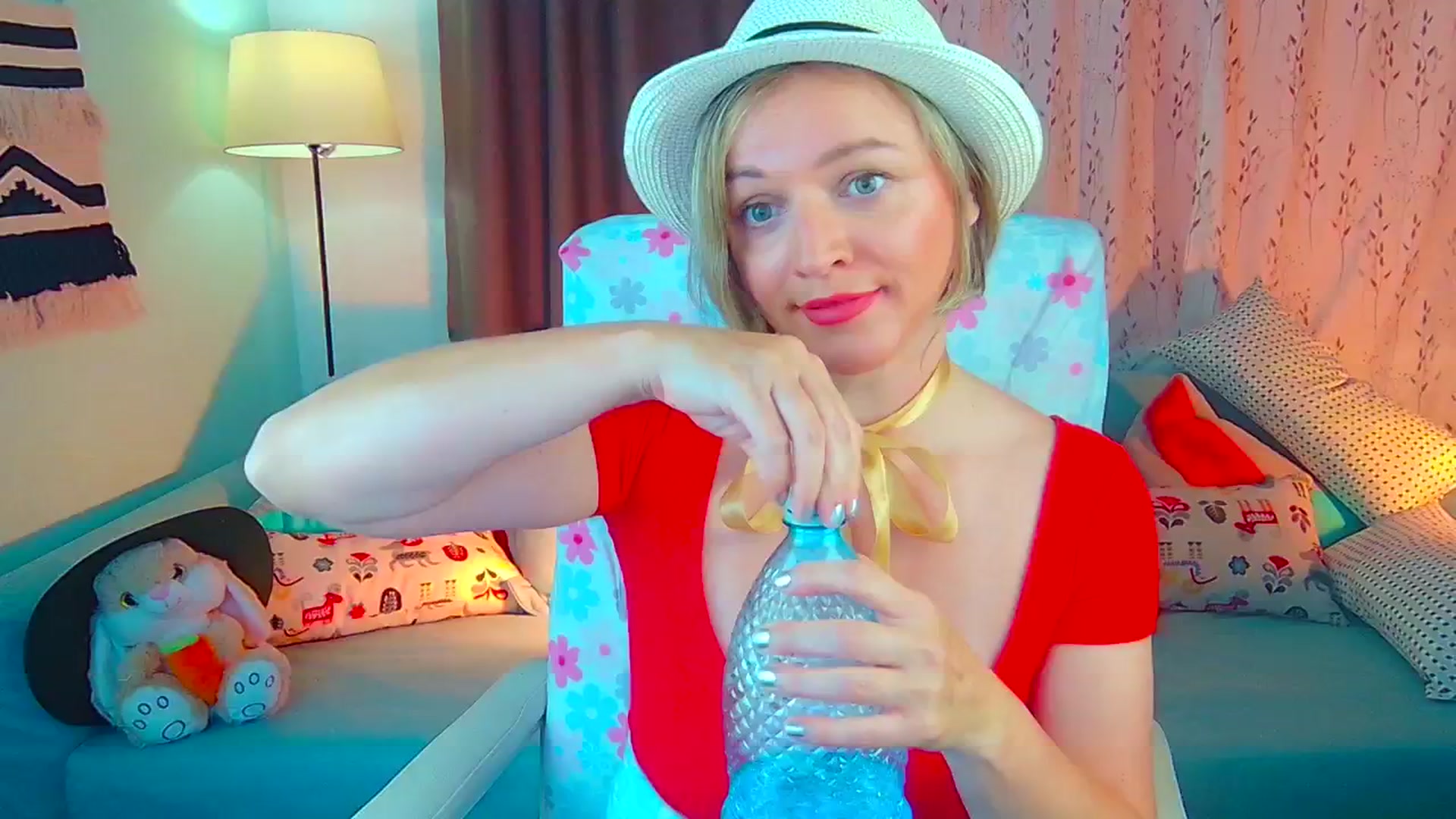 Gallery image thumbnail from SweetDazzle's myfreecams stream on, 07/03/2024, 13:11 image 14 of 20