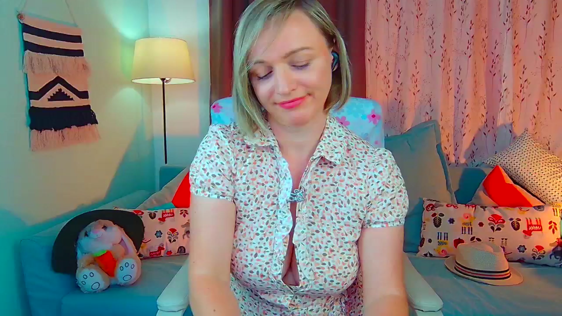 Gallery image thumbnail from SweetDazzle's myfreecams stream on, 07/05/2024, 13:32 image 16 of 20