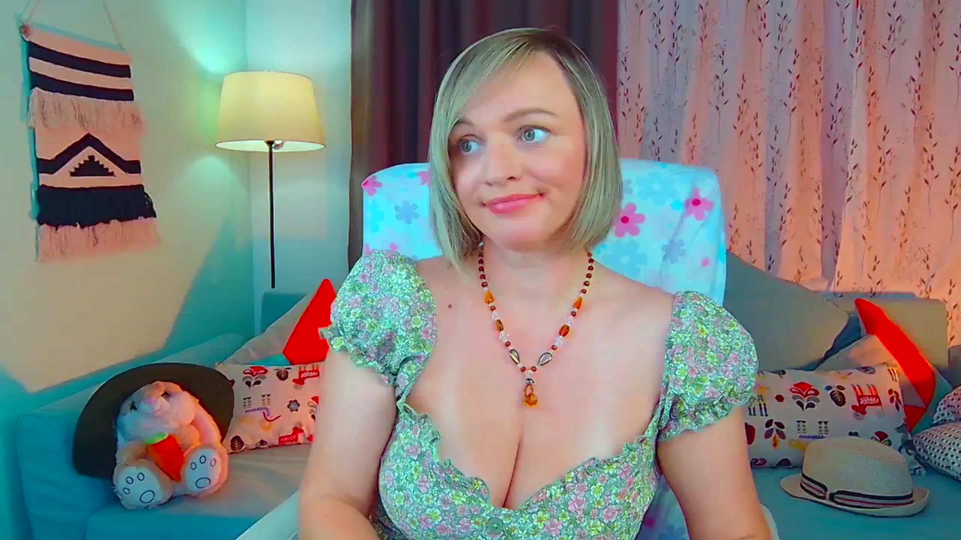Gallery image thumbnail from SweetDazzle's myfreecams stream on, 07/05/2024, 18:23 image 15 of 20