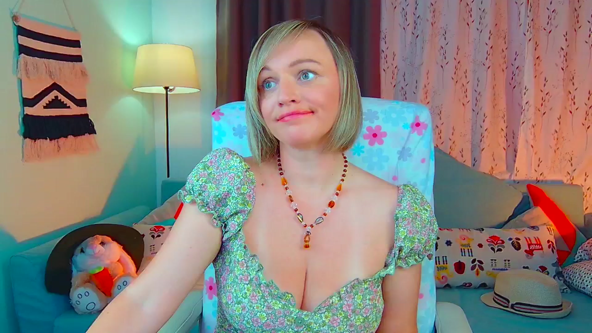 Gallery image thumbnail from SweetDazzle's myfreecams stream on, 07/05/2024, 18:23 image 4 of 20