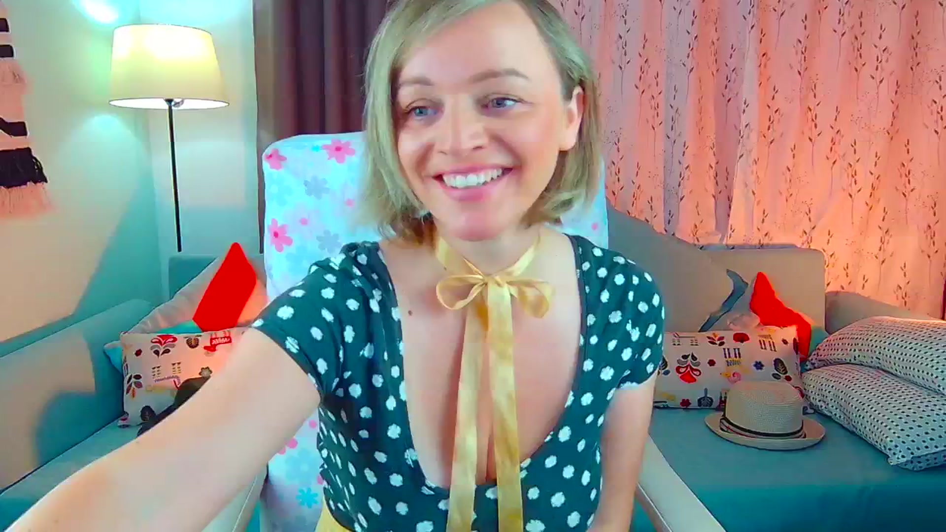 Gallery image thumbnail from SweetDazzle's myfreecams stream on, 07/10/2024, 07:19 image 5 of 20