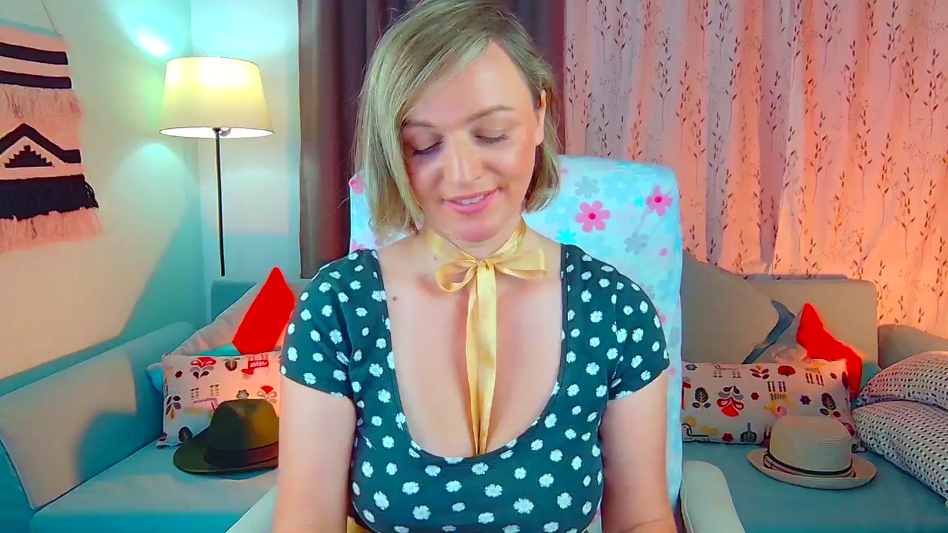 Gallery image thumbnail from SweetDazzle's myfreecams stream on, 07/10/2024, 08:12 image 16 of 20