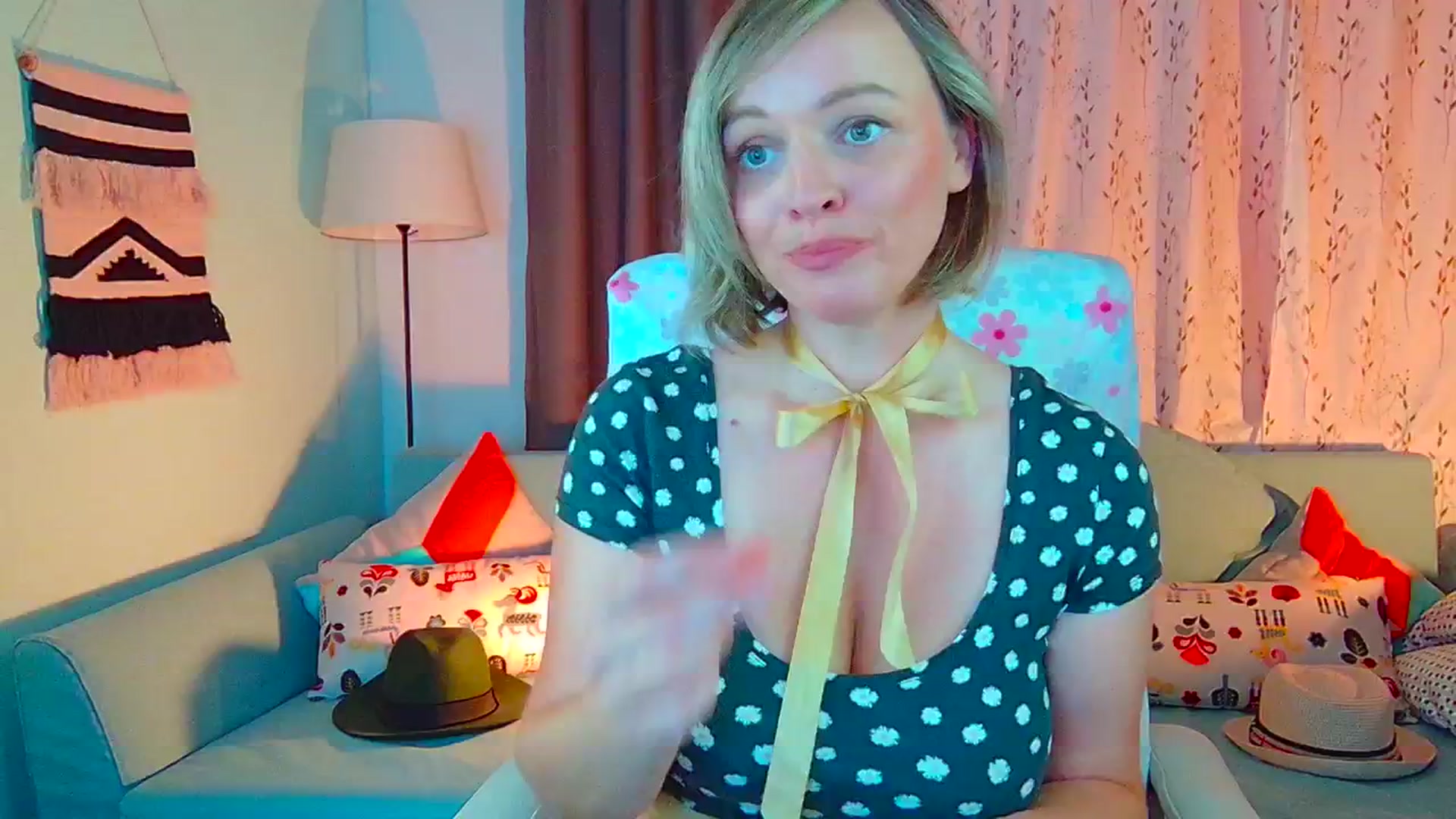 Gallery image thumbnail from SweetDazzle's myfreecams stream on, 07/10/2024, 12:12 image 6 of 20