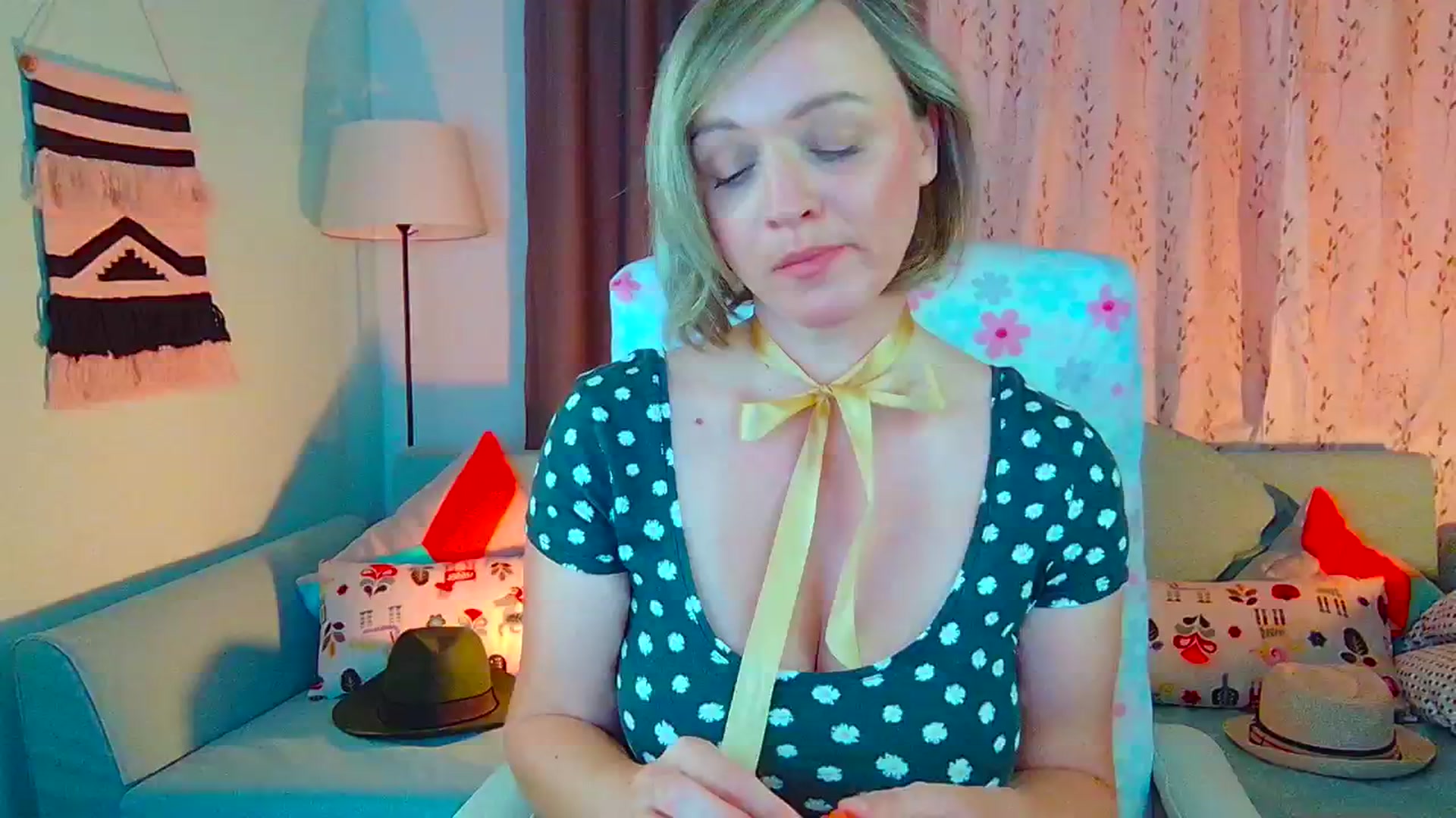Gallery image thumbnail from SweetDazzle's myfreecams stream on, 07/10/2024, 12:12 image 1 of 20