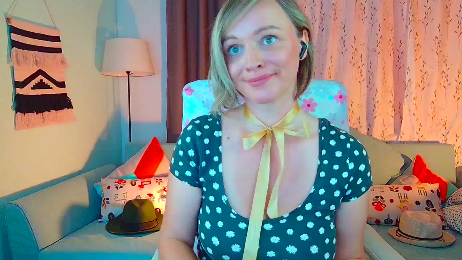 Gallery image thumbnail from SweetDazzle's myfreecams stream on, 07/10/2024, 12:12 image 16 of 20