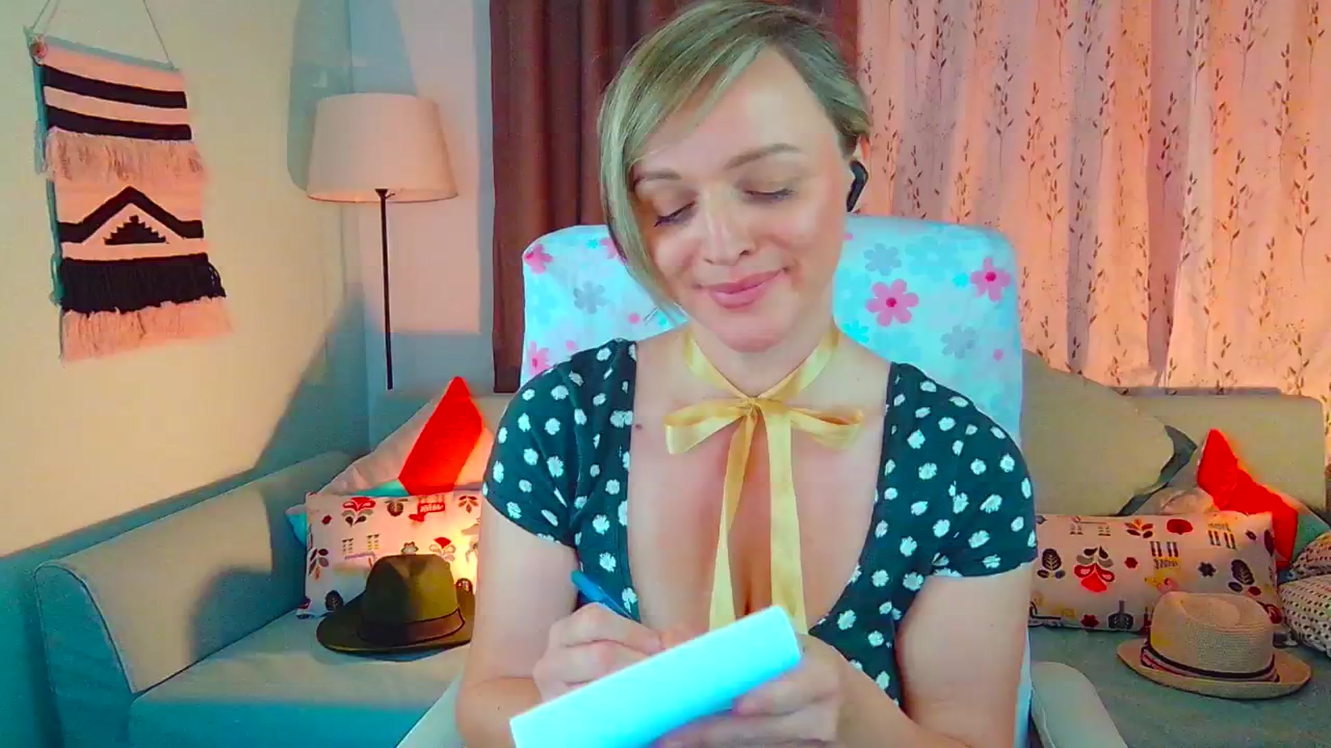Gallery image thumbnail from SweetDazzle's myfreecams stream on, 07/10/2024, 13:42 image 14 of 20