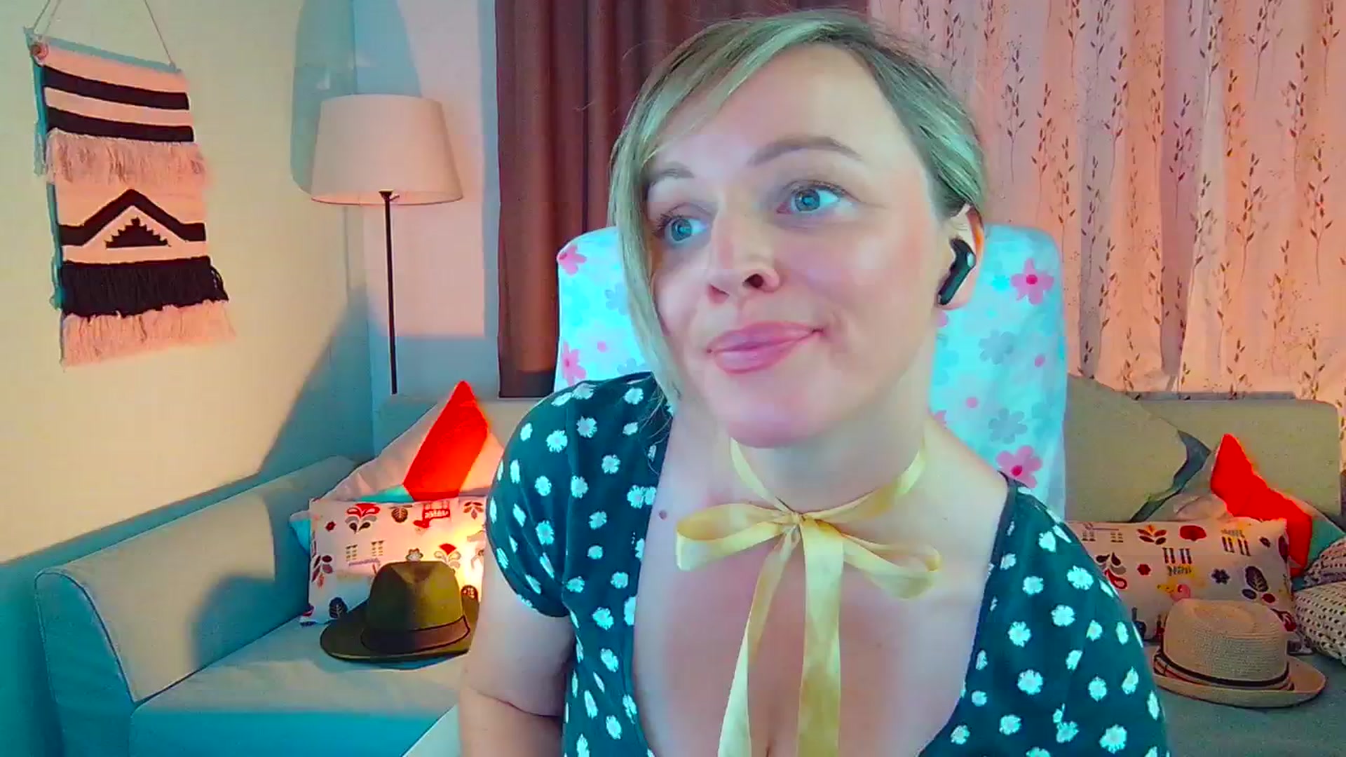 Gallery image thumbnail from SweetDazzle's myfreecams stream on, 07/10/2024, 13:42 image 9 of 20
