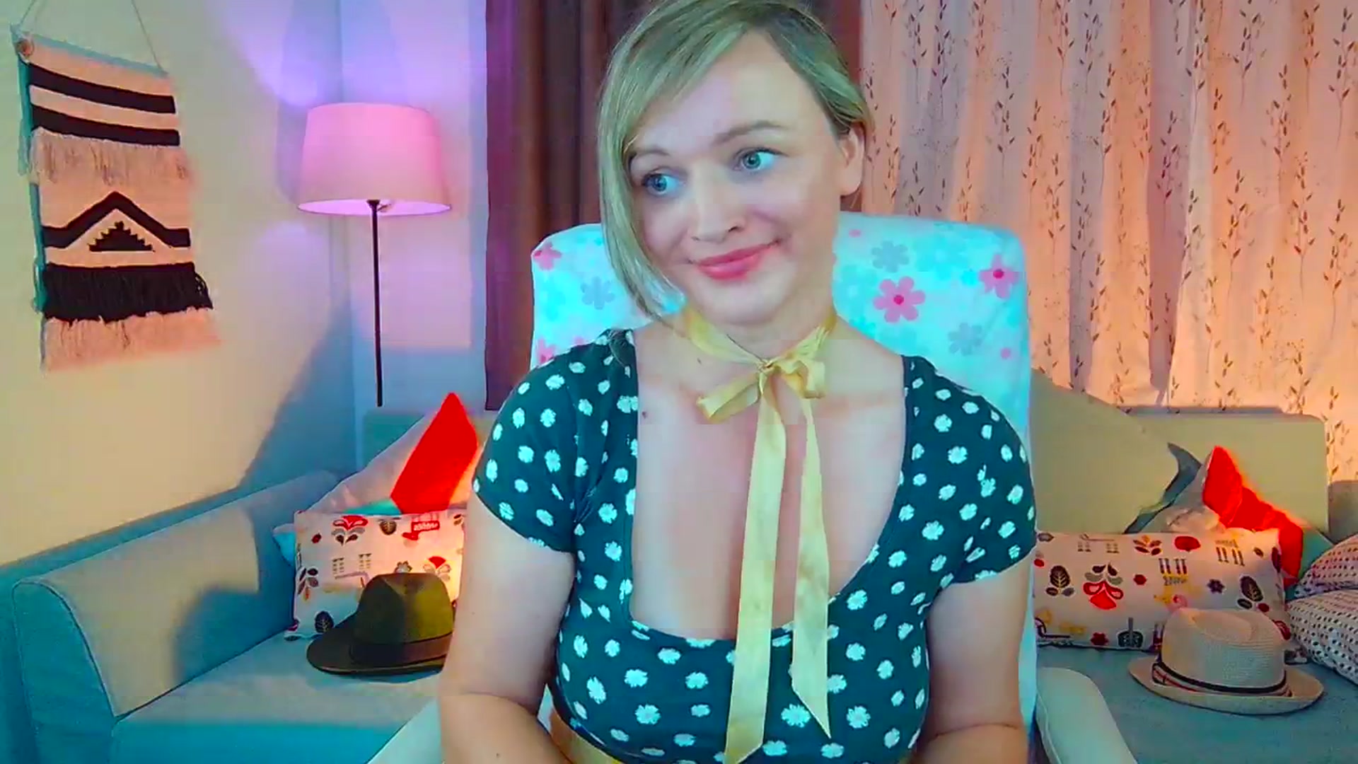 Gallery image thumbnail from SweetDazzle's myfreecams stream on, 07/10/2024, 17:36 image 11 of 20