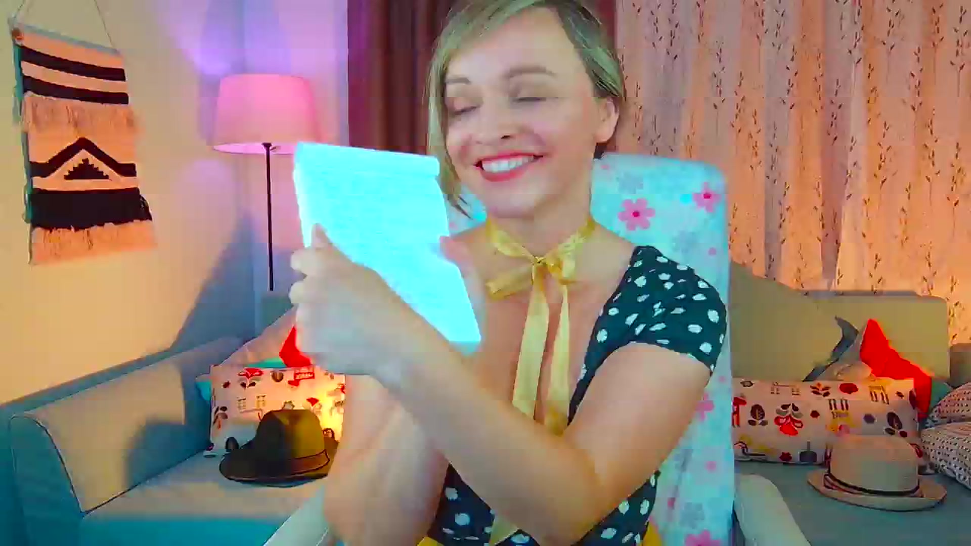 Gallery image thumbnail from SweetDazzle's myfreecams stream on, 07/10/2024, 17:36 image 6 of 20