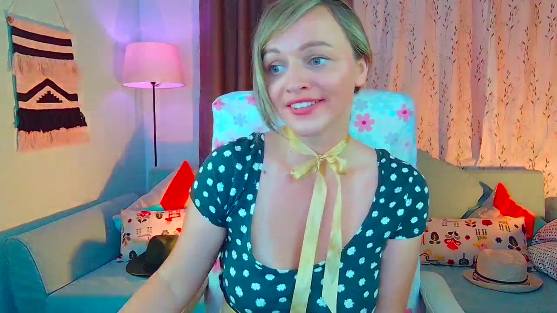 Gallery image thumbnail from SweetDazzle's myfreecams stream on, 07/10/2024, 17:36 image 17 of 20