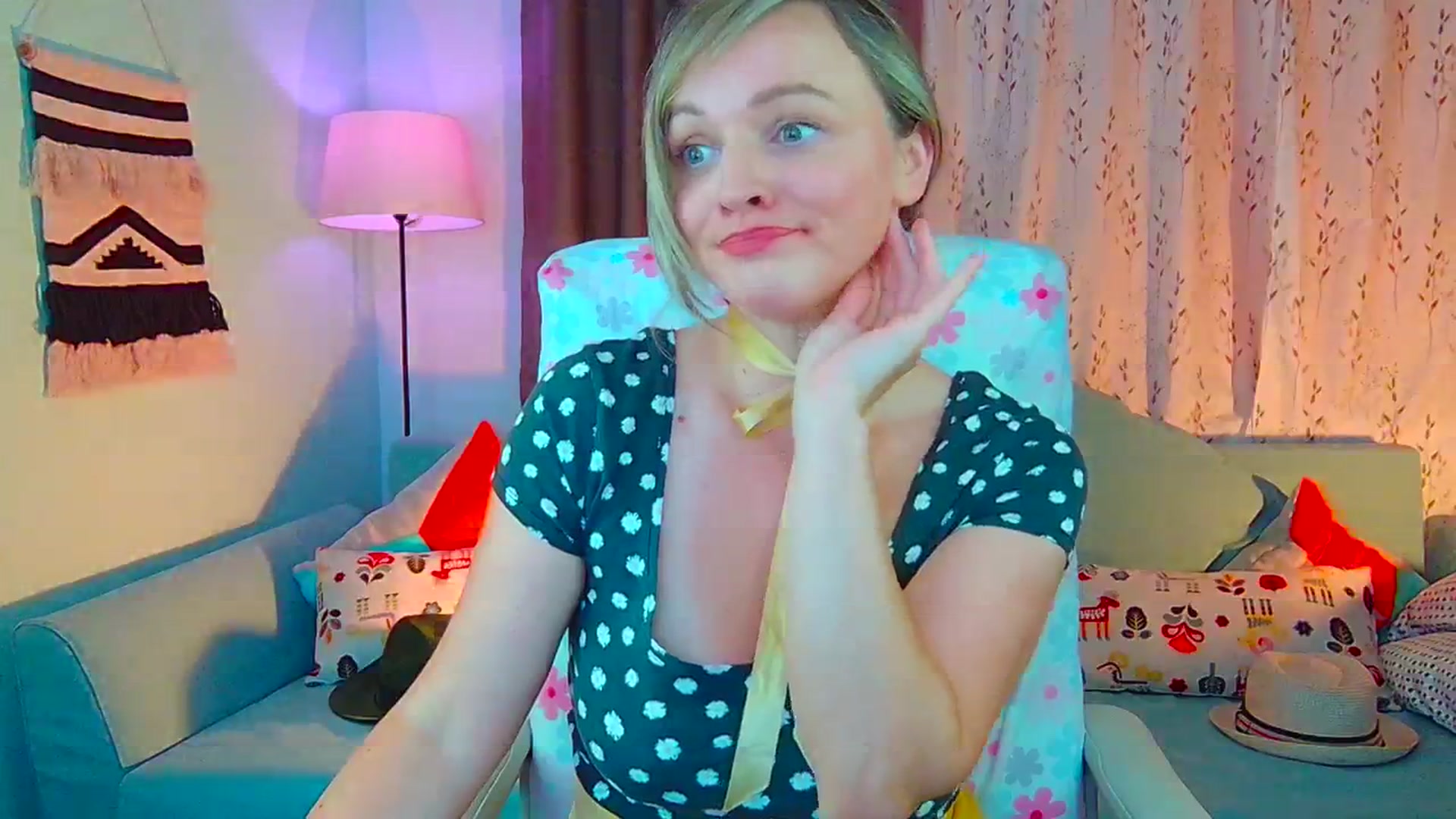 Gallery image thumbnail from SweetDazzle's myfreecams stream on, 07/10/2024, 17:36 image 9 of 20