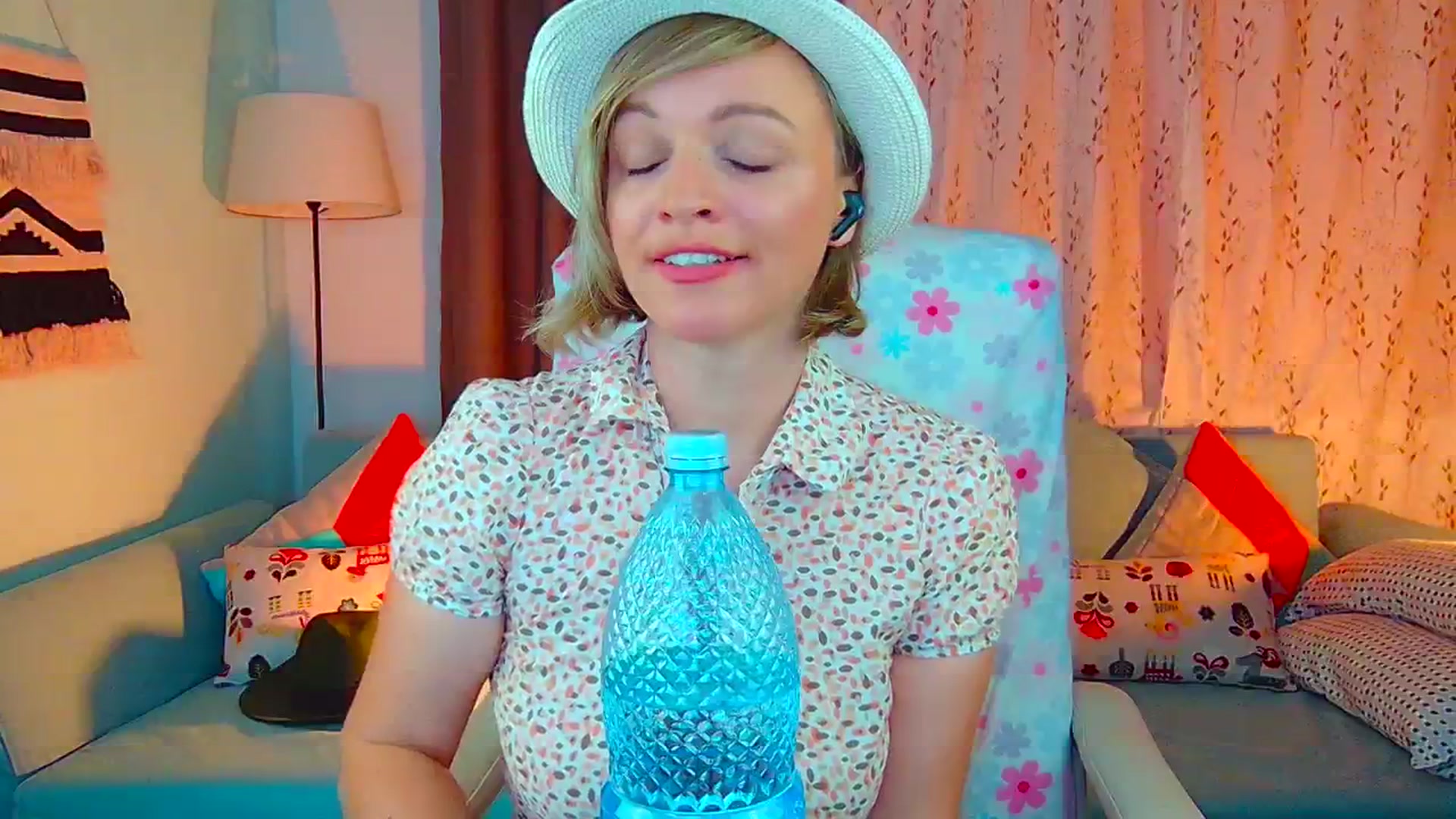 Gallery image thumbnail from SweetDazzle's myfreecams stream on, 07/11/2024, 08:13 image 19 of 20
