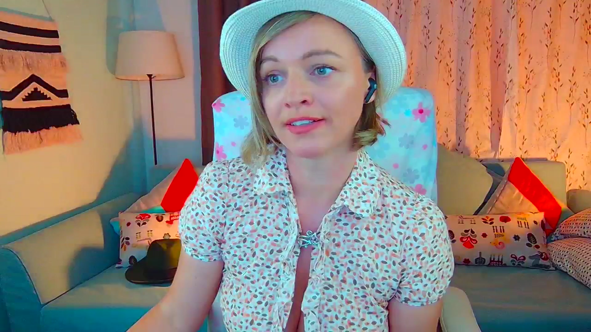 Gallery image thumbnail from SweetDazzle's myfreecams stream on, 07/11/2024, 12:09 image 8 of 20