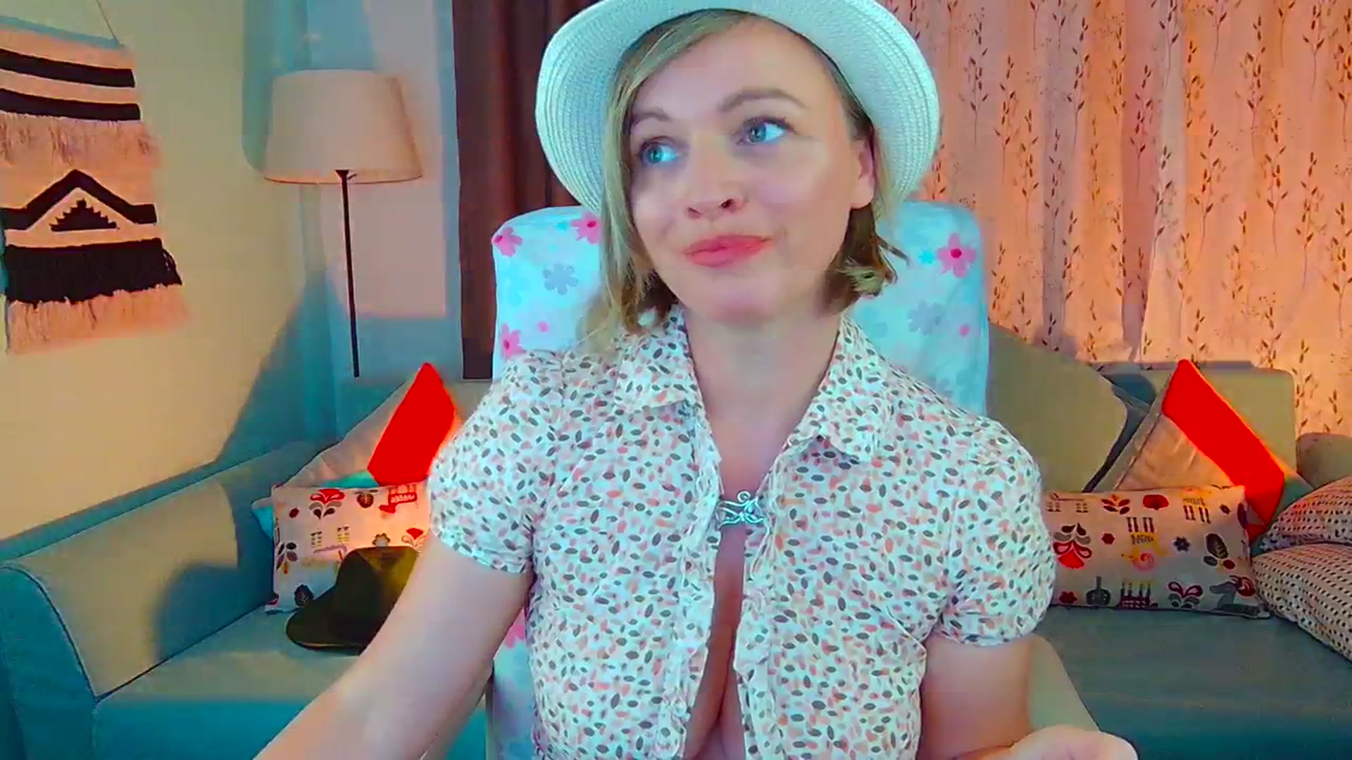Gallery image thumbnail from SweetDazzle's myfreecams stream on, 07/11/2024, 12:09 image 9 of 20