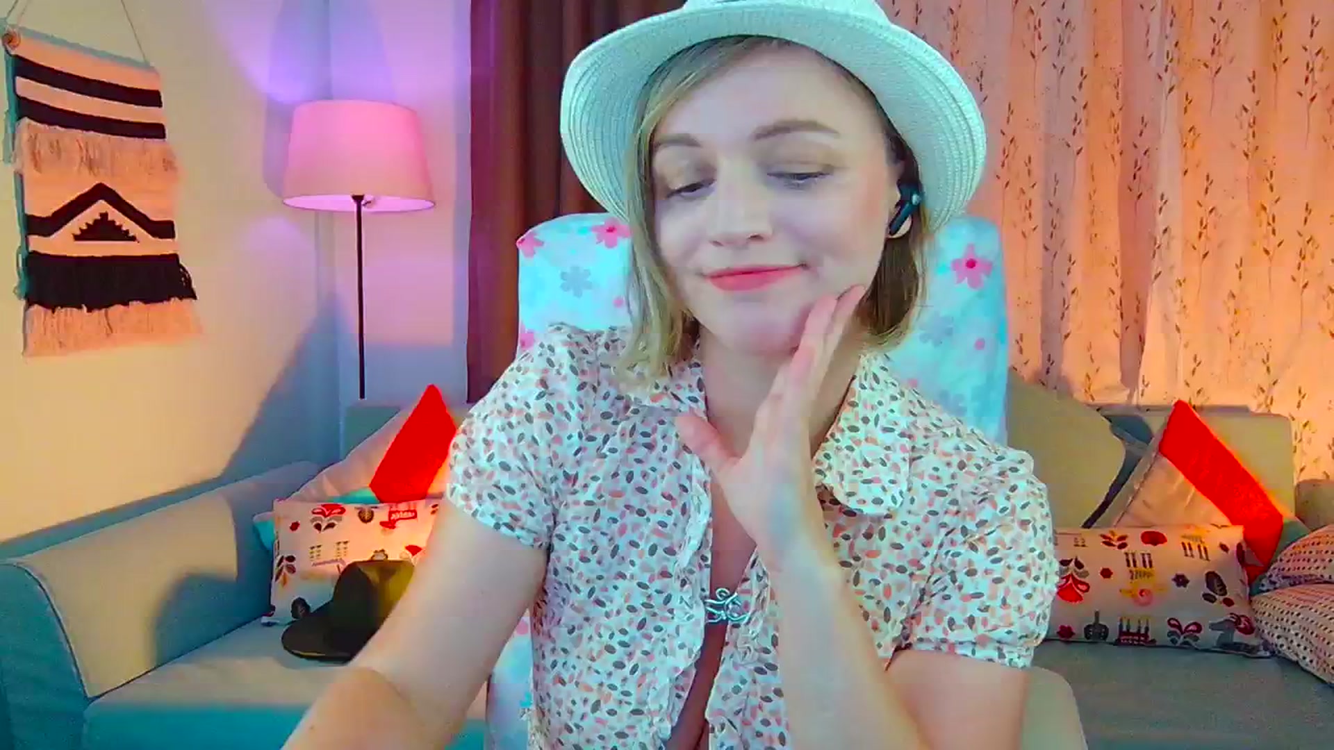 Gallery image thumbnail from SweetDazzle's myfreecams stream on, 07/11/2024, 17:32 image 8 of 20