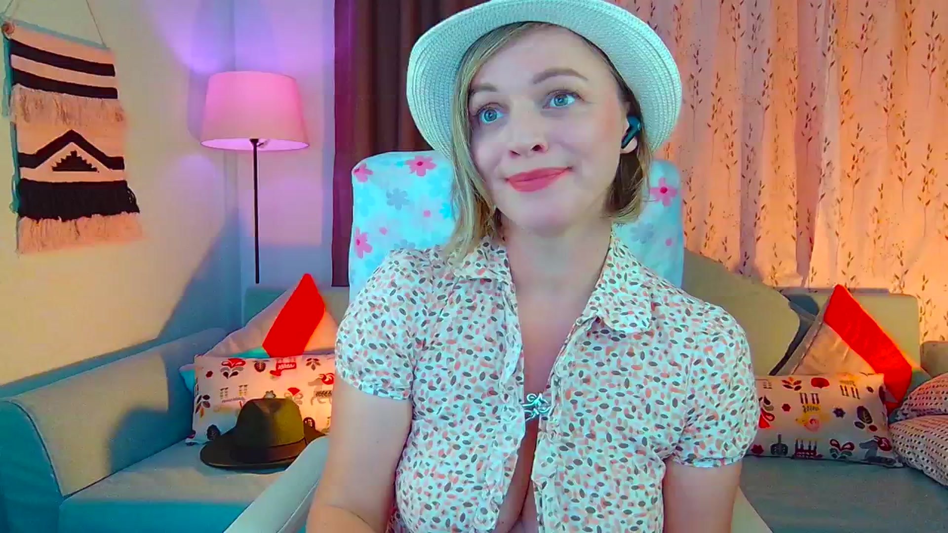 Gallery image thumbnail from SweetDazzle's myfreecams stream on, 07/11/2024, 17:32 image 13 of 20