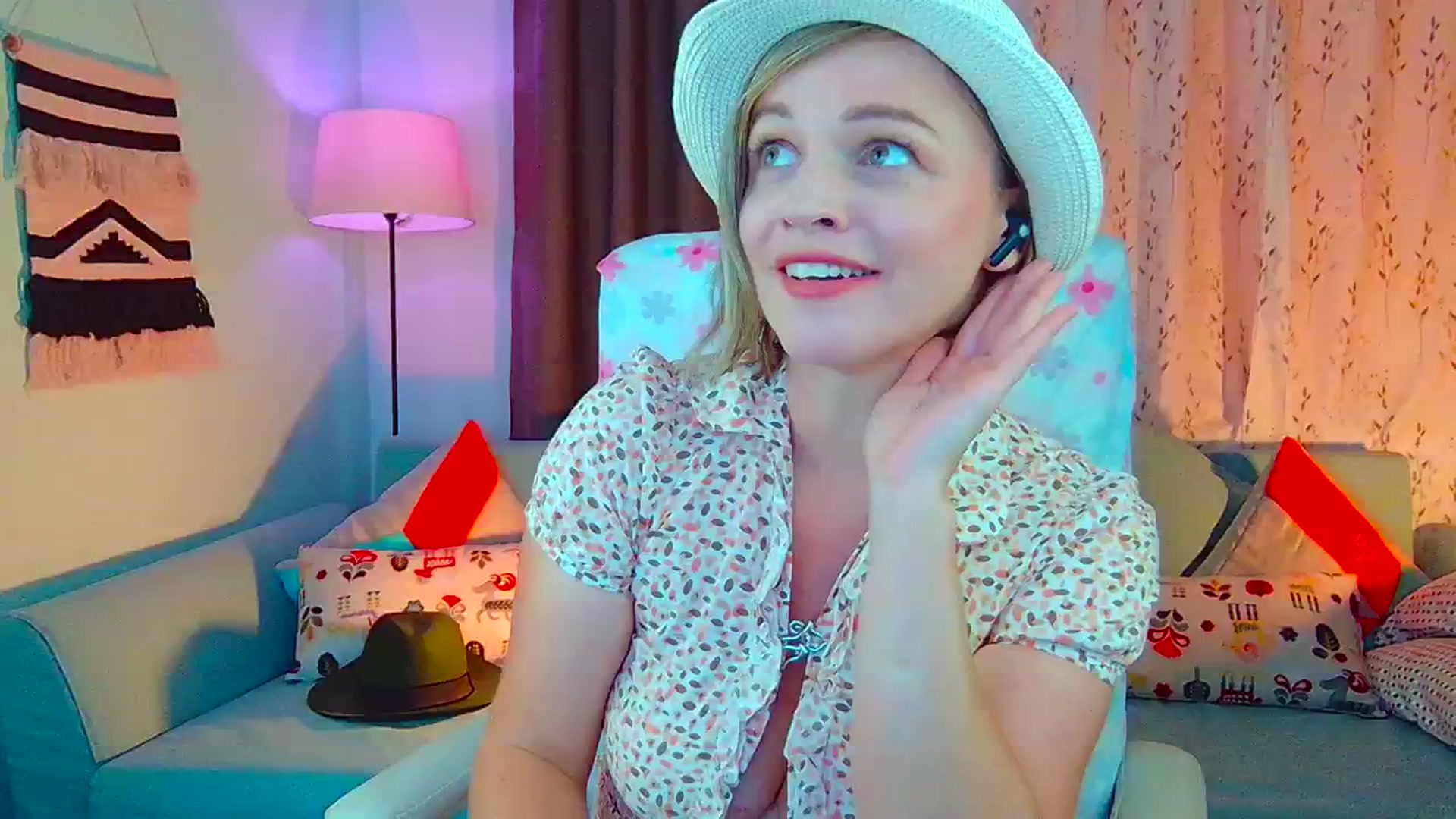 Gallery image thumbnail from SweetDazzle's myfreecams stream on, 07/11/2024, 17:32 image 9 of 20
