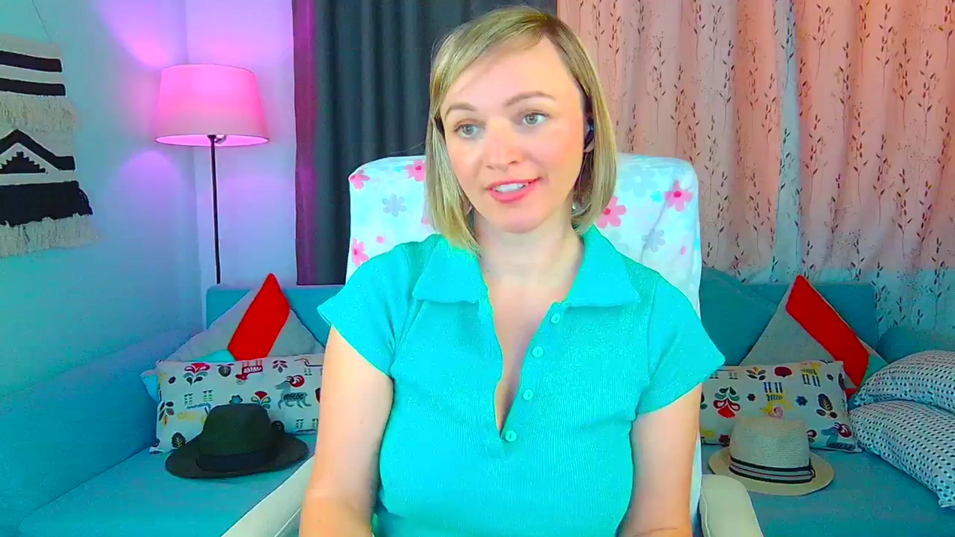 Gallery image thumbnail from SweetDazzle's myfreecams stream on, 07/12/2024, 07:47 image 3 of 20
