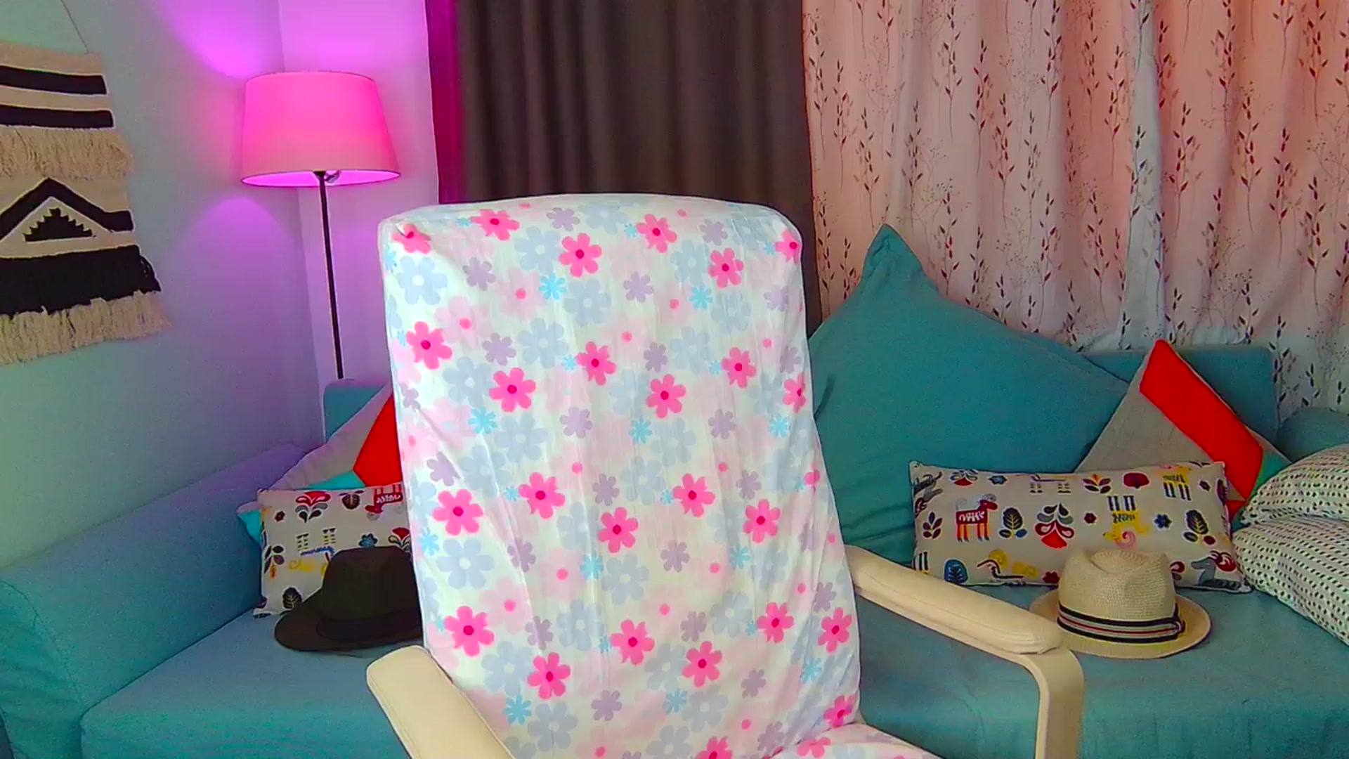 Gallery image thumbnail from SweetDazzle's myfreecams stream on, 07/12/2024, 08:59 image 16 of 20