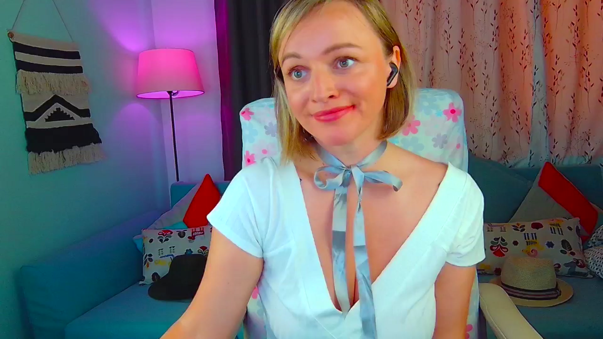 Gallery image thumbnail from SweetDazzle's myfreecams stream on, 07/12/2024, 10:07 image 14 of 20