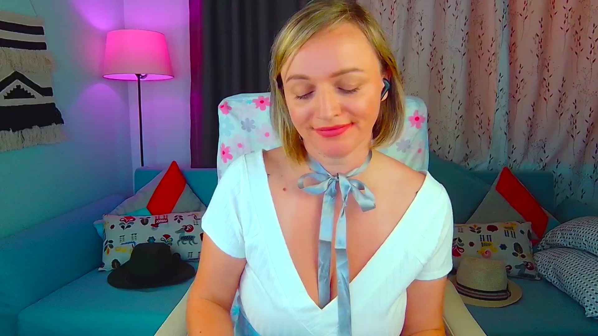 Gallery image thumbnail from SweetDazzle's myfreecams stream on, 07/12/2024, 11:52 image 9 of 20