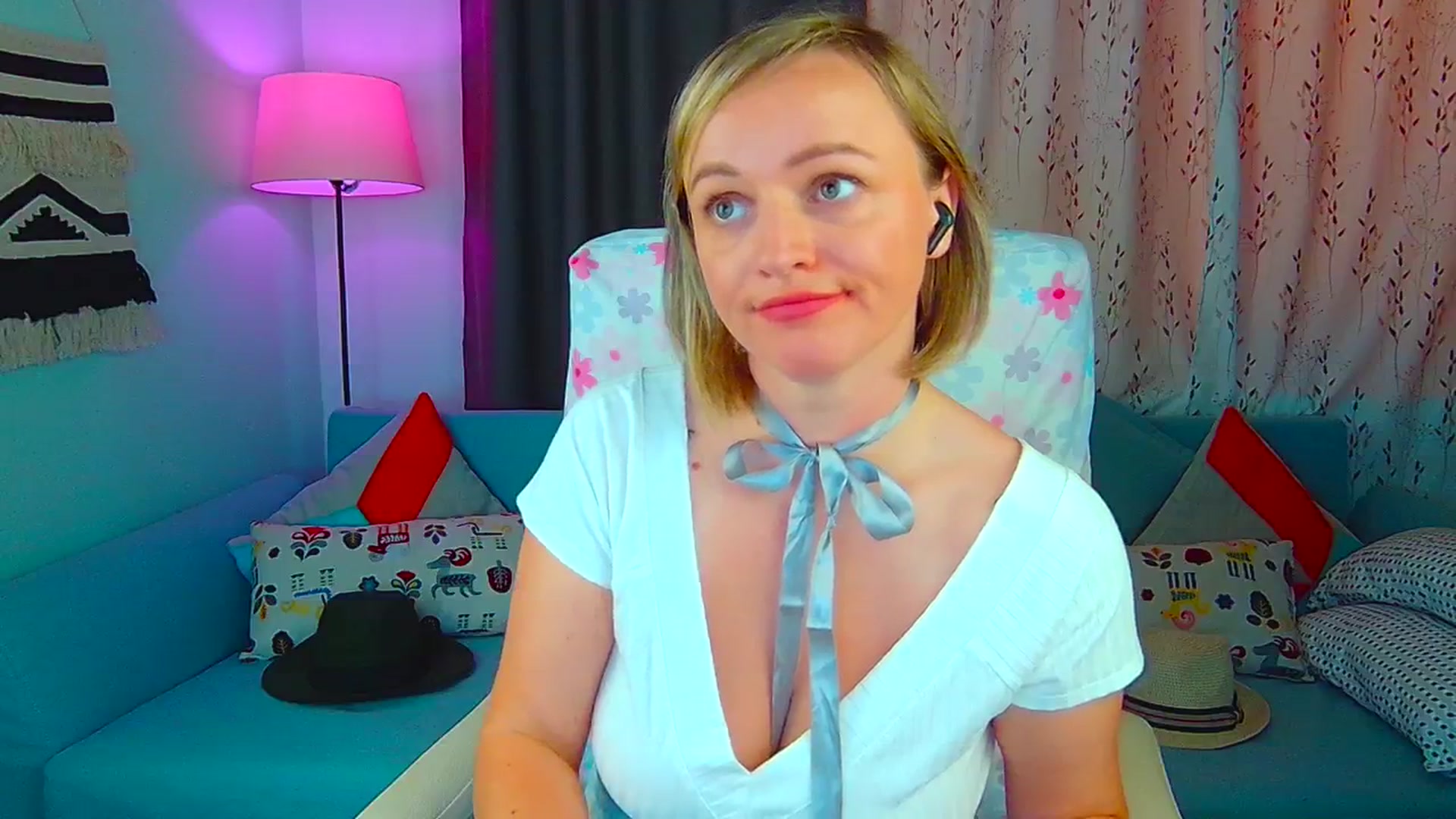 Gallery image thumbnail from SweetDazzle's myfreecams stream on, 07/12/2024, 11:52 image 8 of 20