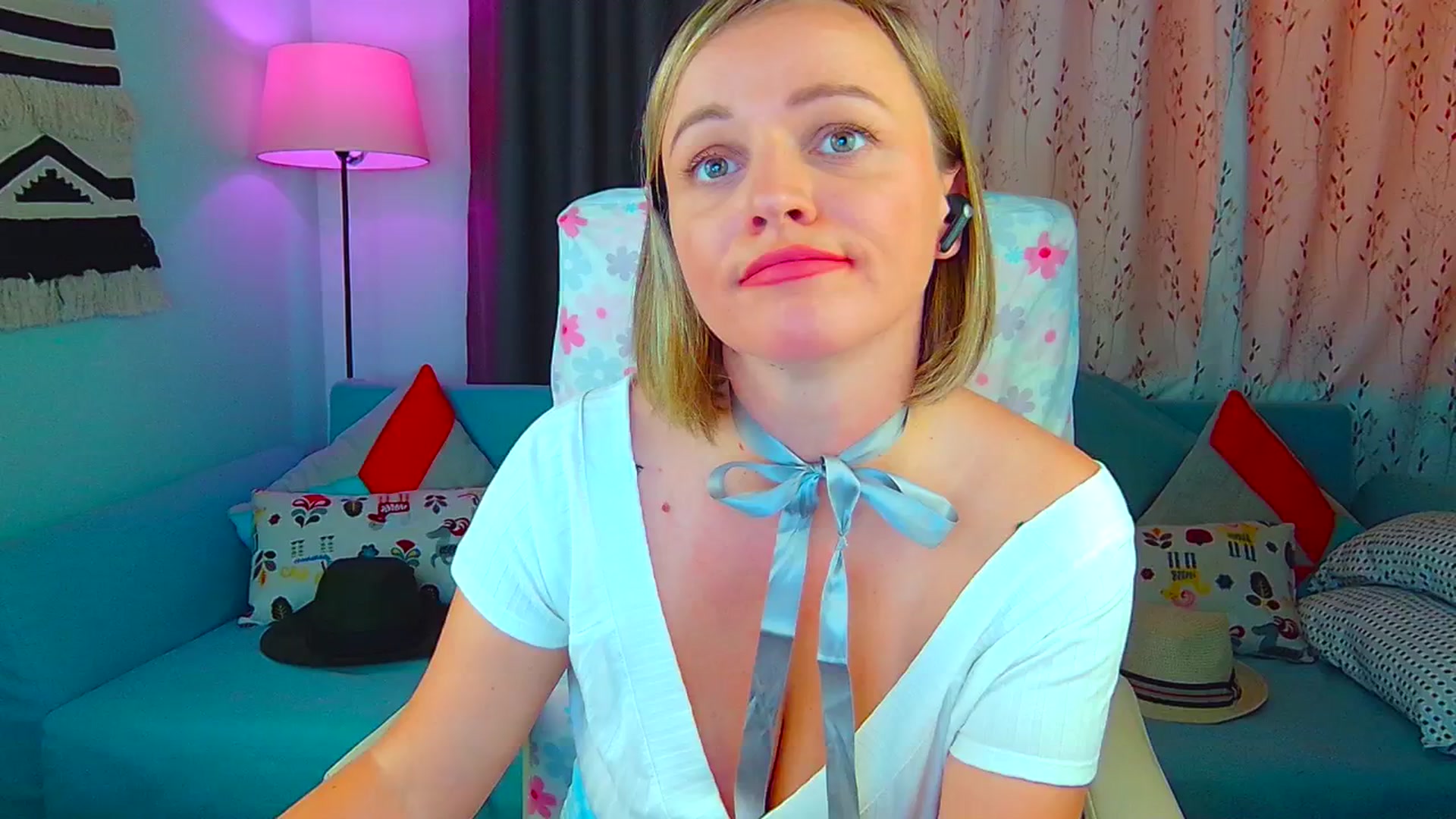 Gallery image thumbnail from SweetDazzle's myfreecams stream on, 07/12/2024, 11:52 image 1 of 20