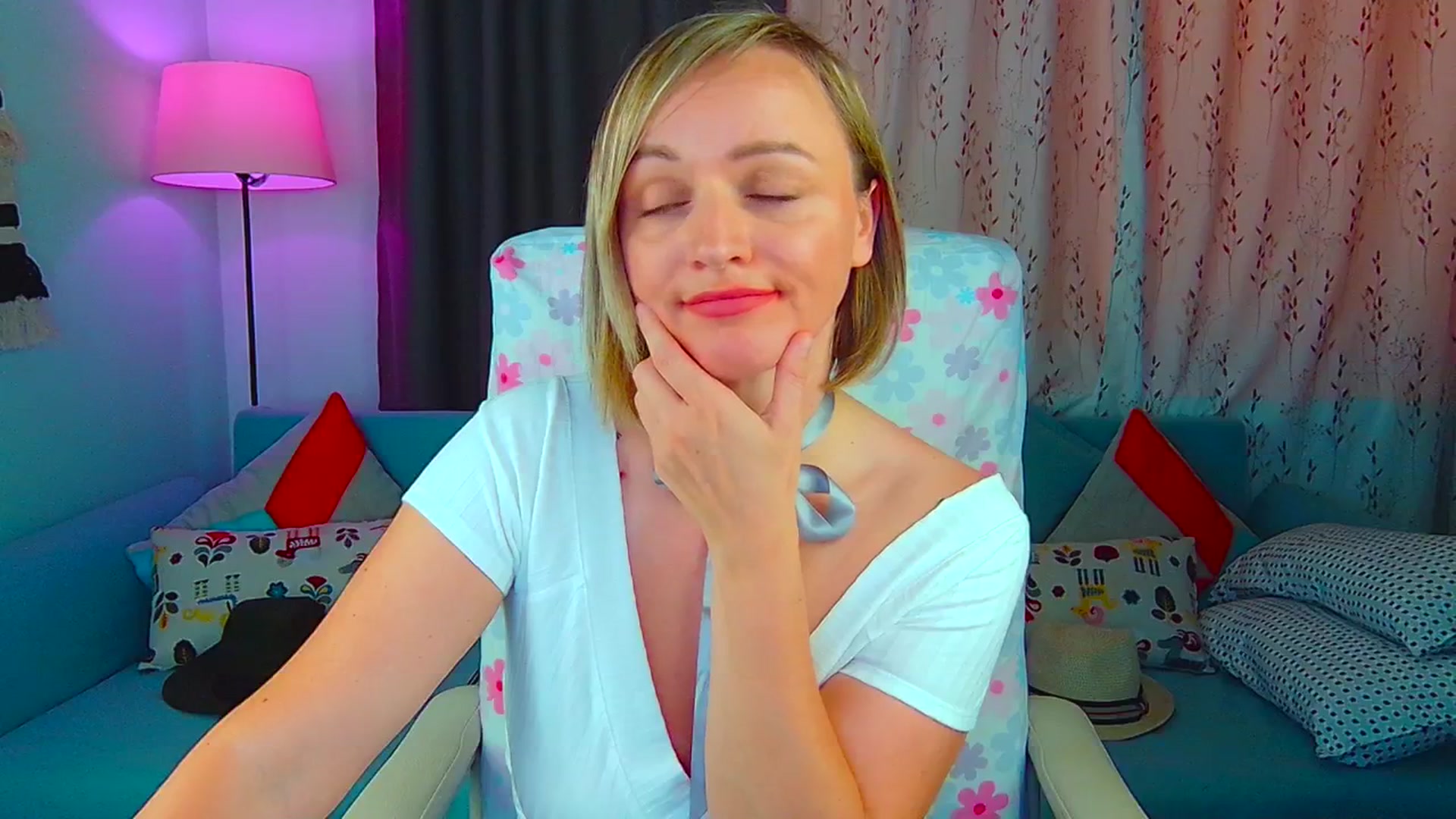 Gallery image thumbnail from SweetDazzle's myfreecams stream on, 07/12/2024, 11:52 image 20 of 20