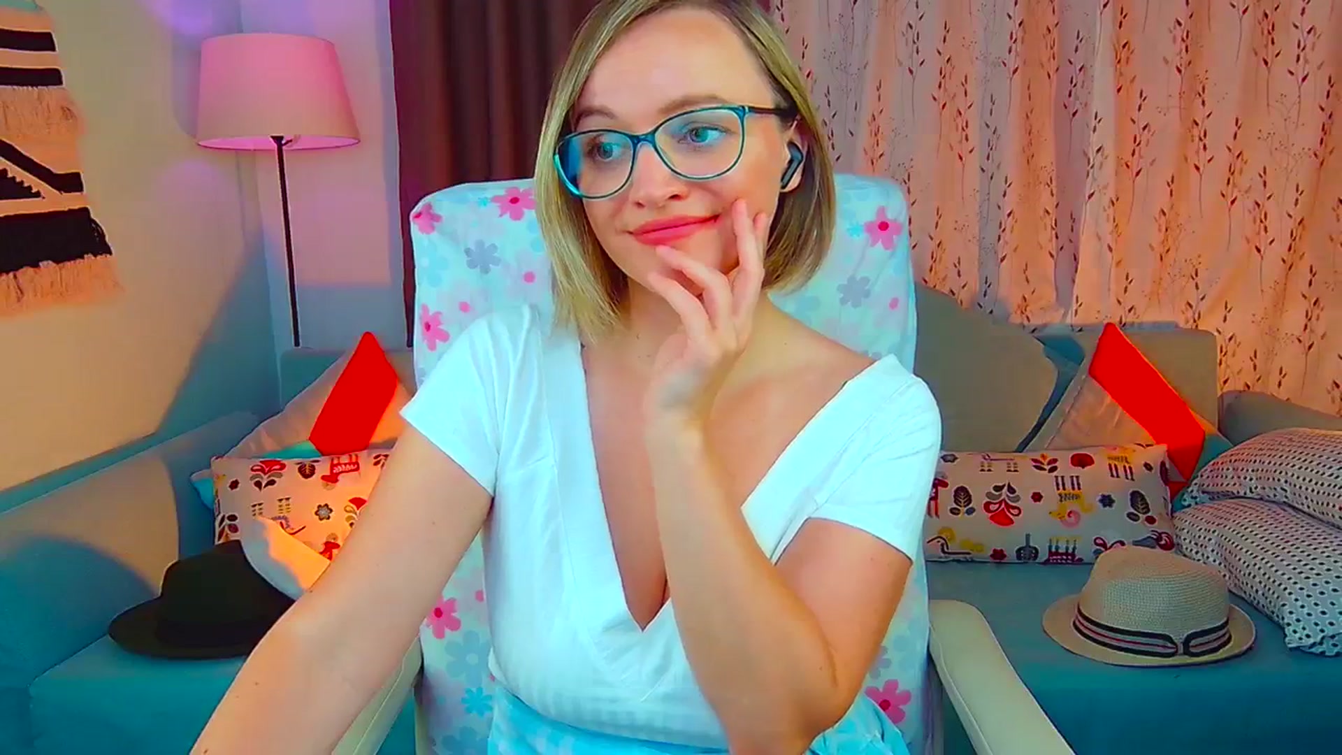 Gallery image thumbnail from SweetDazzle's myfreecams stream on, 07/12/2024, 16:56 image 13 of 20