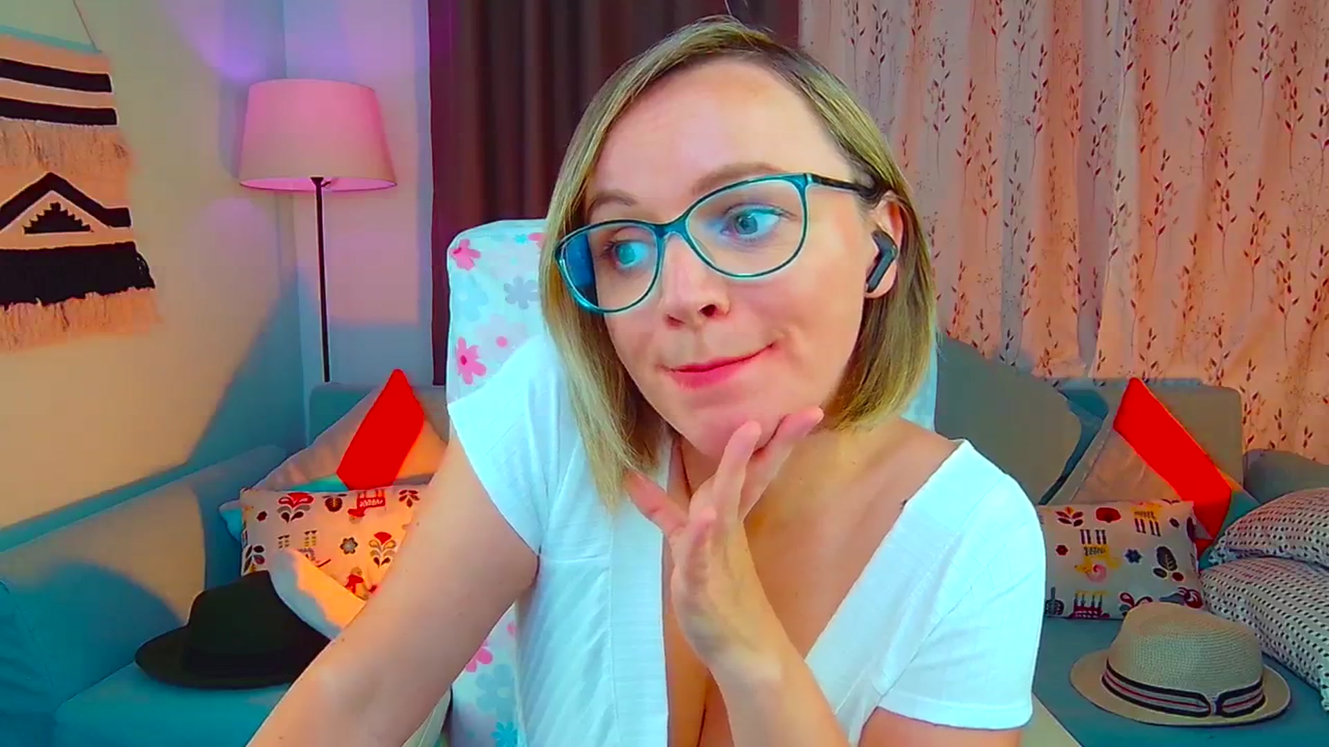 Gallery image thumbnail from SweetDazzle's myfreecams stream on, 07/12/2024, 16:56 image 5 of 20