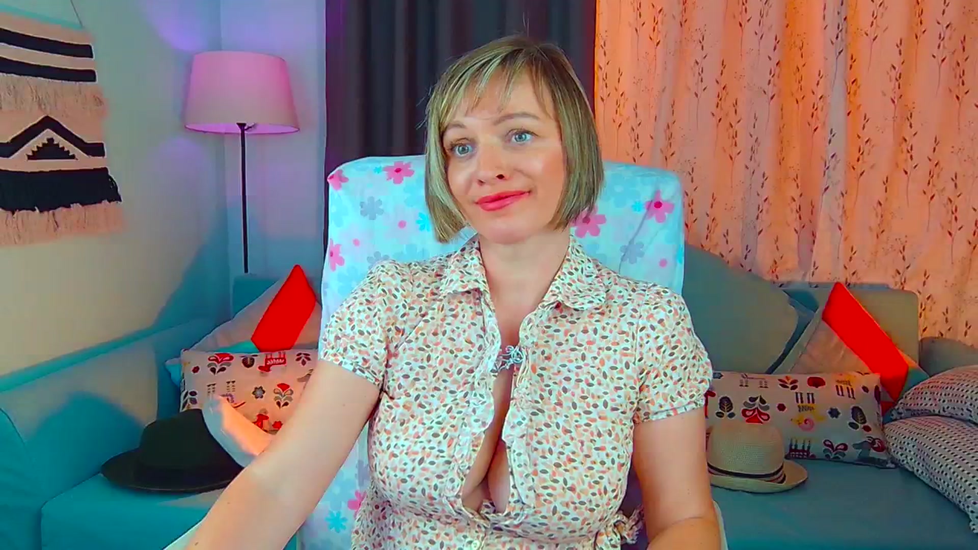Gallery image thumbnail from SweetDazzle's myfreecams stream on, 07/15/2024, 06:11 image 6 of 20