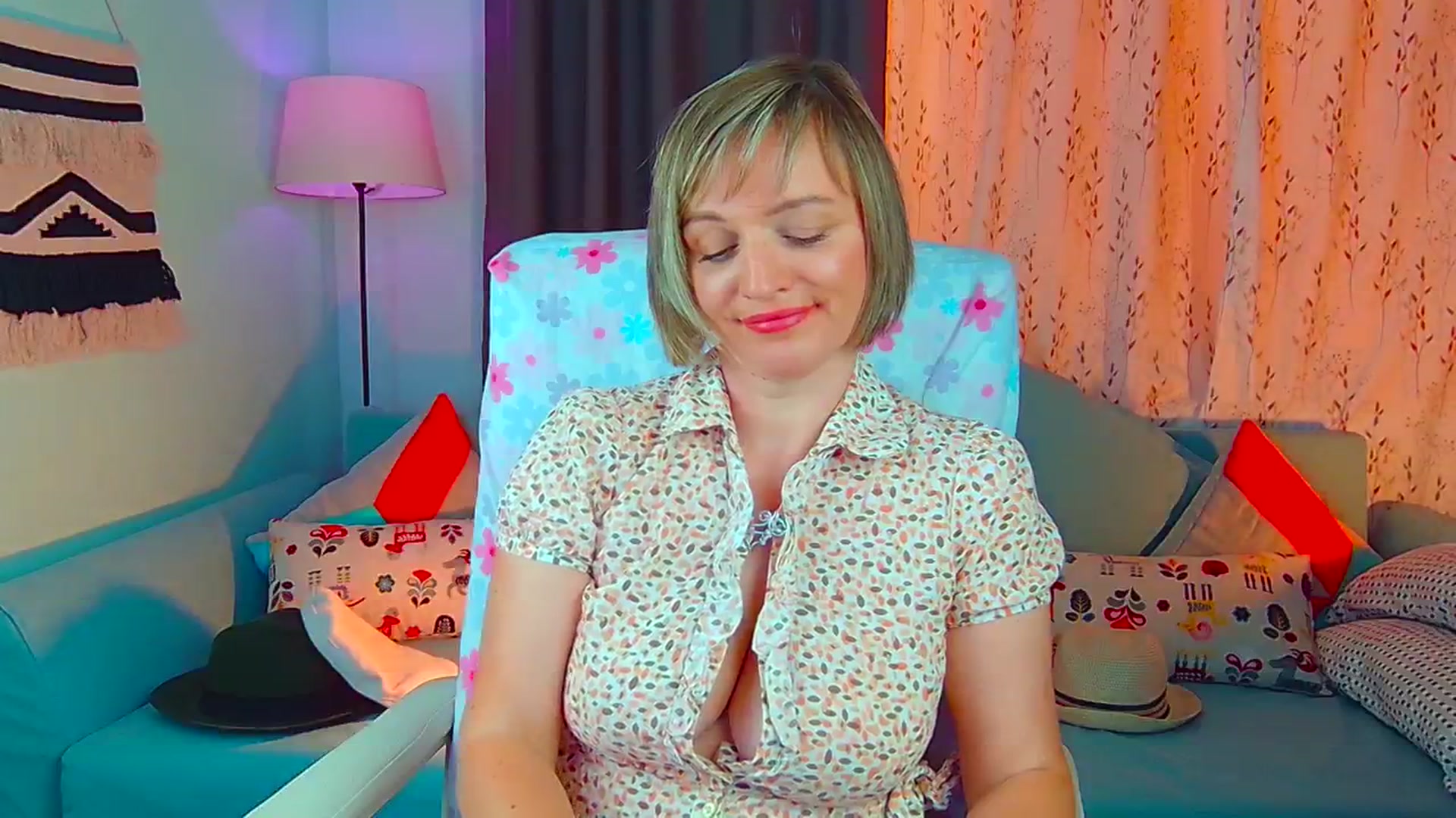 Gallery image thumbnail from SweetDazzle's myfreecams stream on, 07/15/2024, 06:11 image 5 of 20