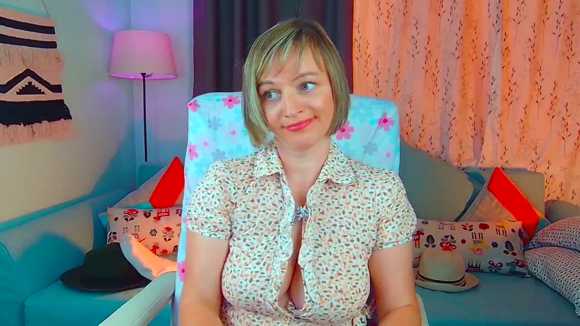 Gallery image thumbnail from SweetDazzle's myfreecams stream on, 07/15/2024, 06:11 image 12 of 20