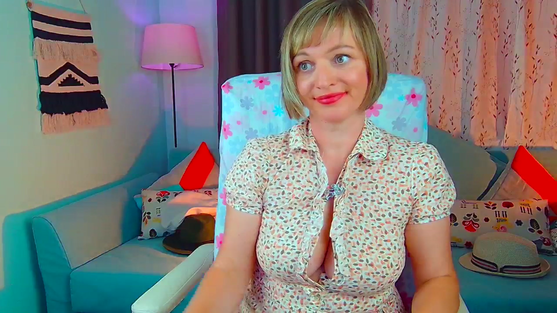 Gallery image thumbnail from SweetDazzle's myfreecams stream on, 07/15/2024, 08:00 image 5 of 20
