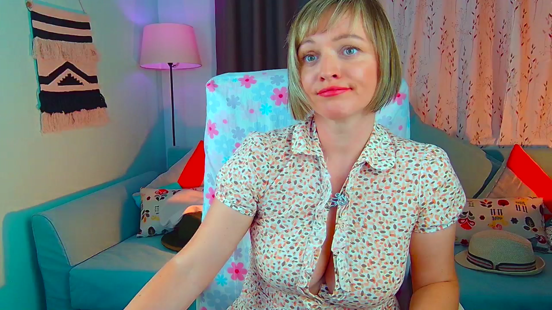 Gallery image thumbnail from SweetDazzle's myfreecams stream on, 07/15/2024, 08:00 image 8 of 20