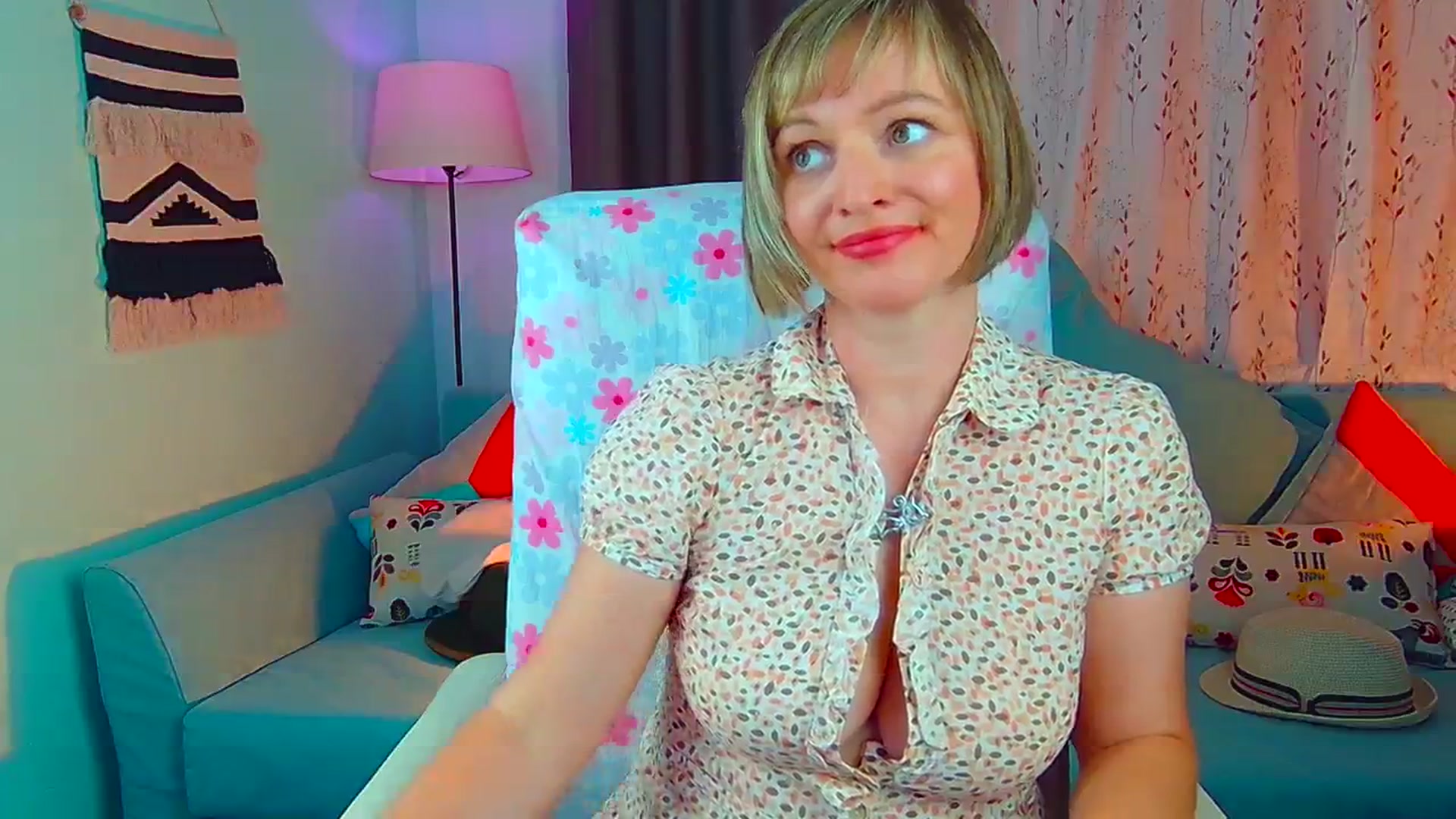 Gallery image thumbnail from SweetDazzle's myfreecams stream on, 07/15/2024, 08:00 image 15 of 20
